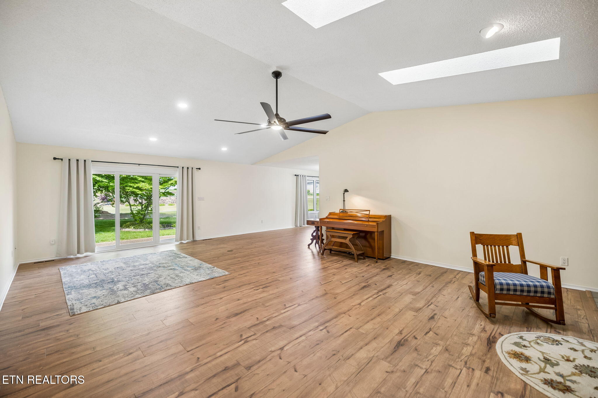 212 Tooweka Lane Loudon TN 37774