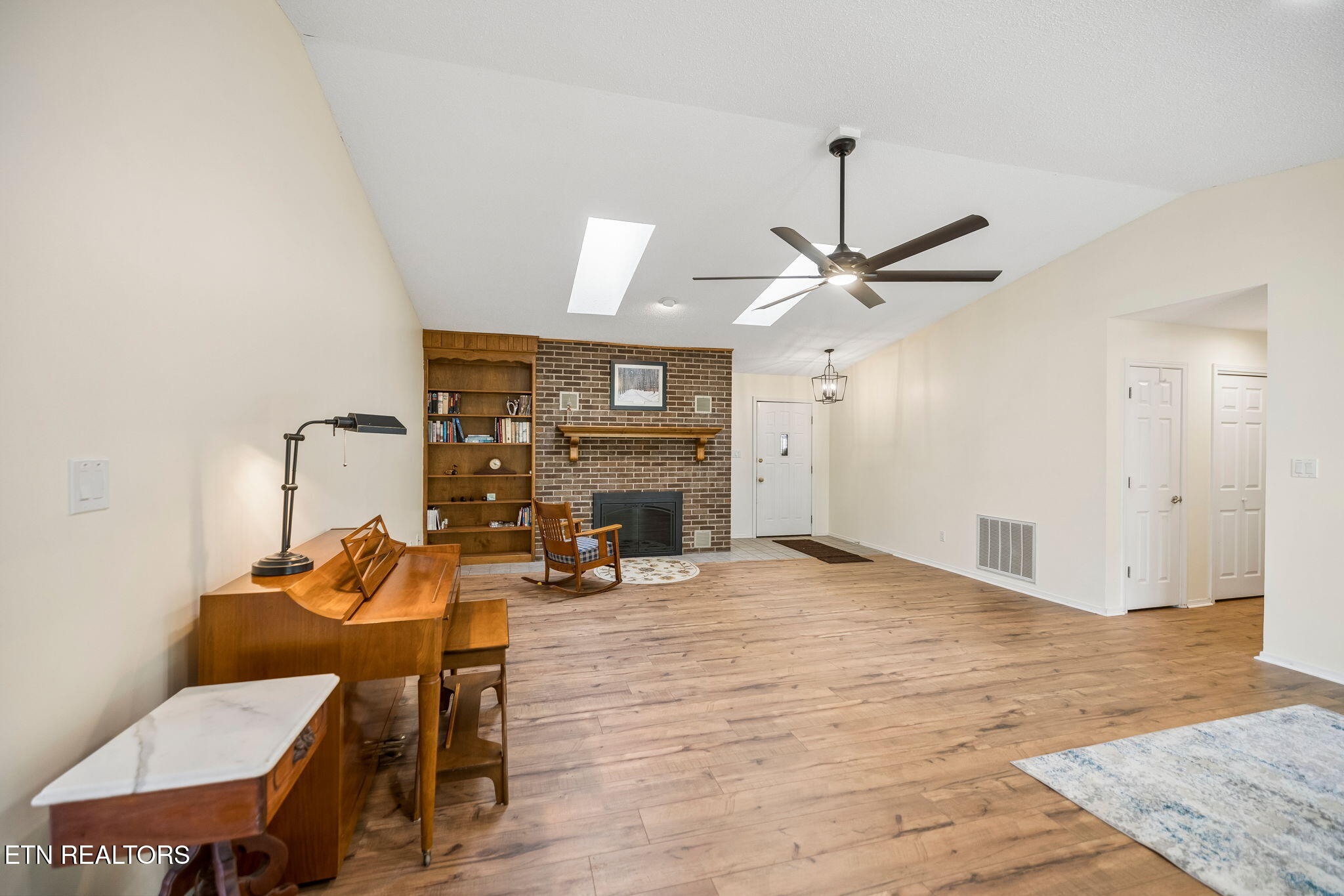 212 Tooweka Lane Loudon TN 37774