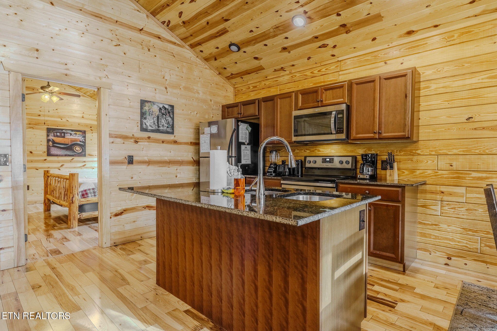 221 Forrest Loop Way Gatlinburg TN 37738