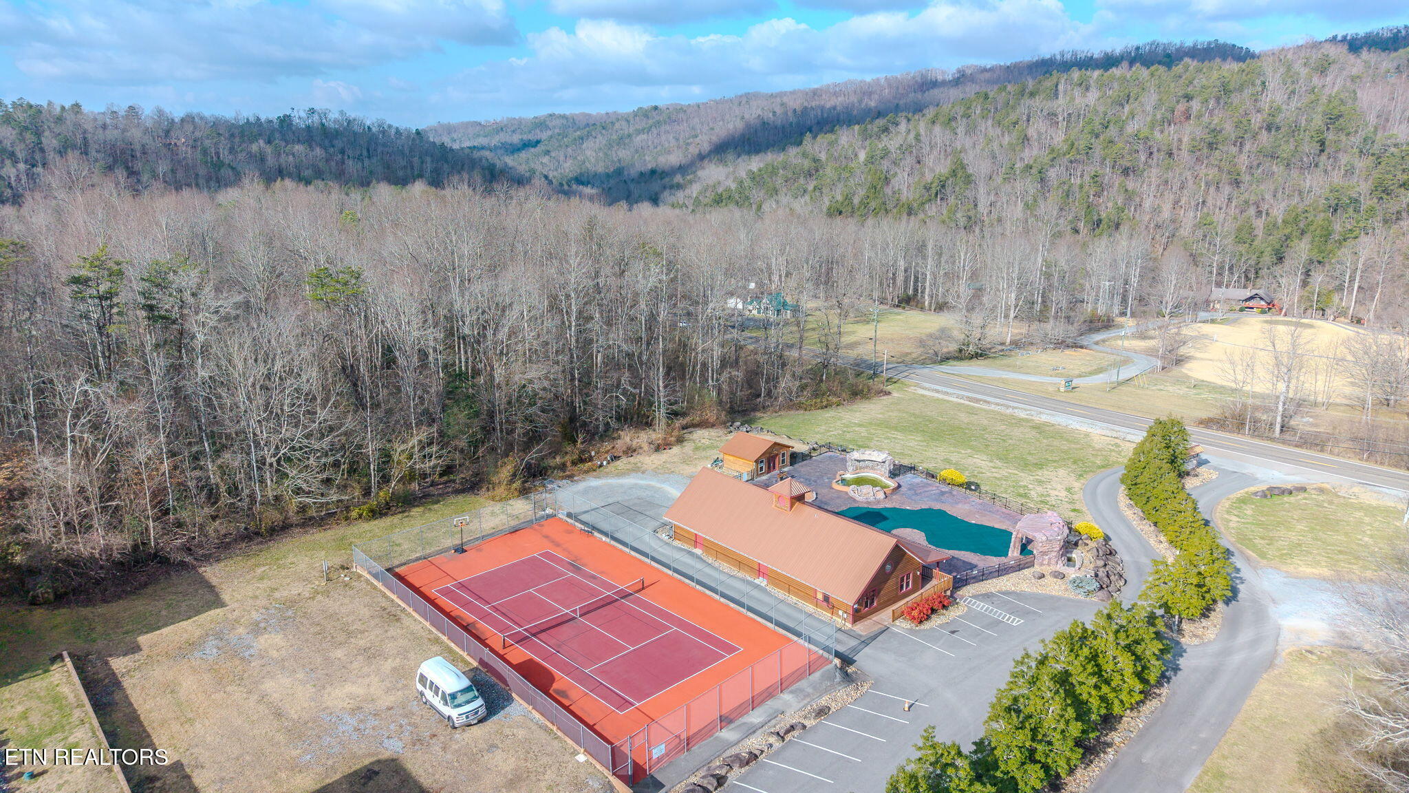 221 Forrest Loop Way Gatlinburg TN 37738