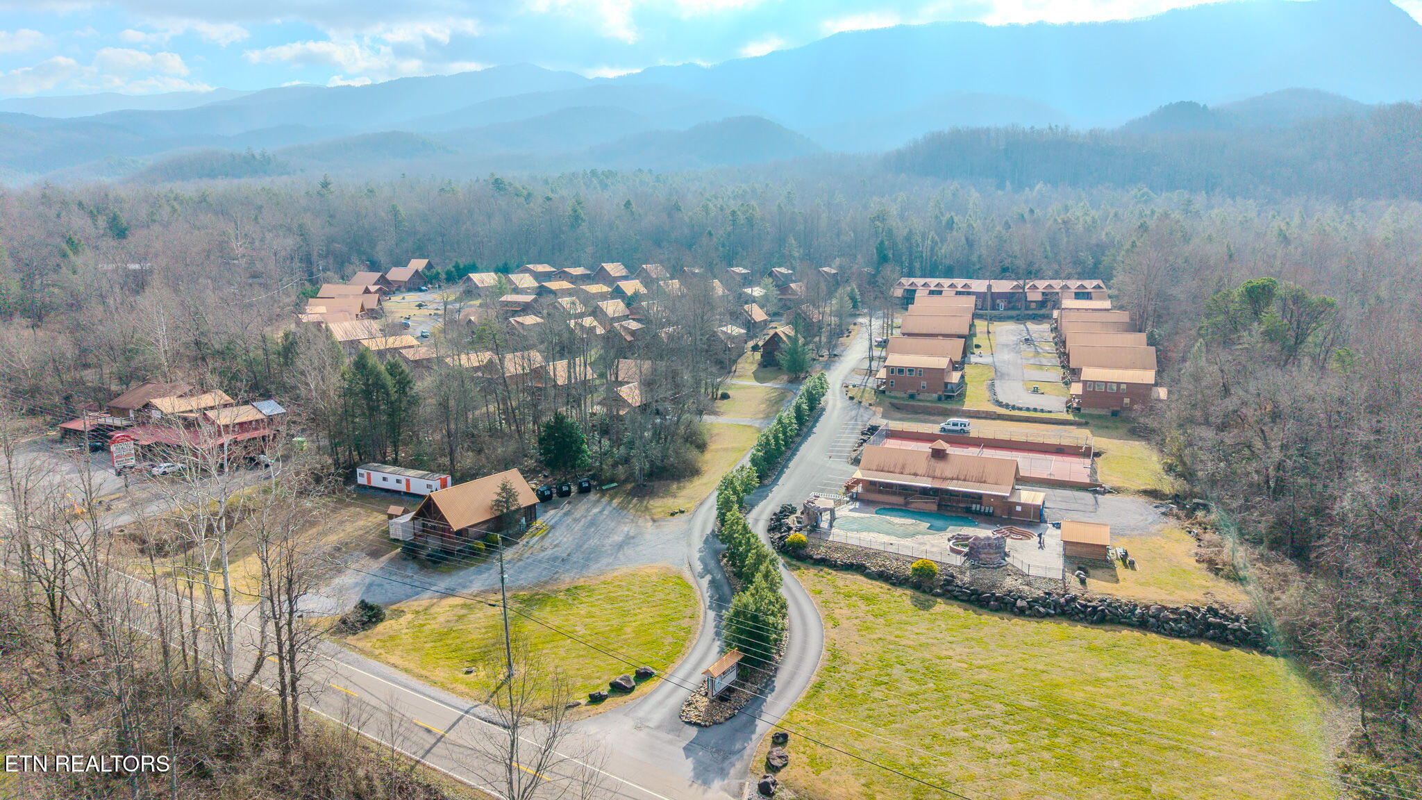 221 Forrest Loop Way Gatlinburg TN 37738