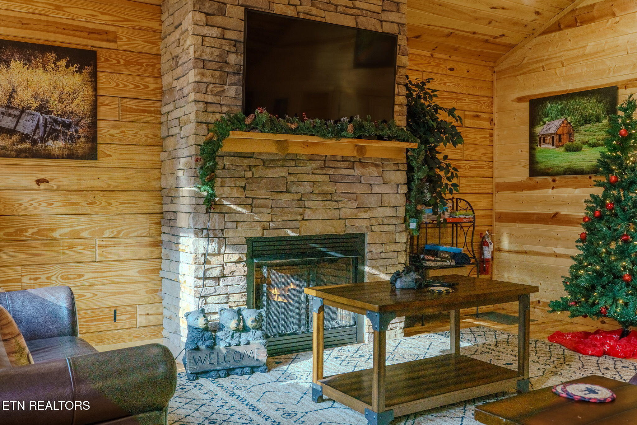 221 Forrest Loop Way Gatlinburg TN 37738
