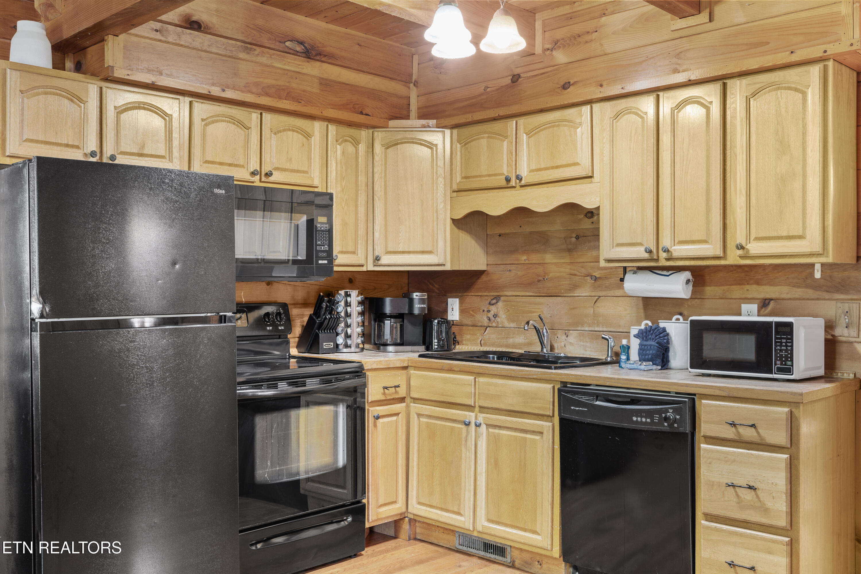 2302 E View Drive Sevierville TN 37876
