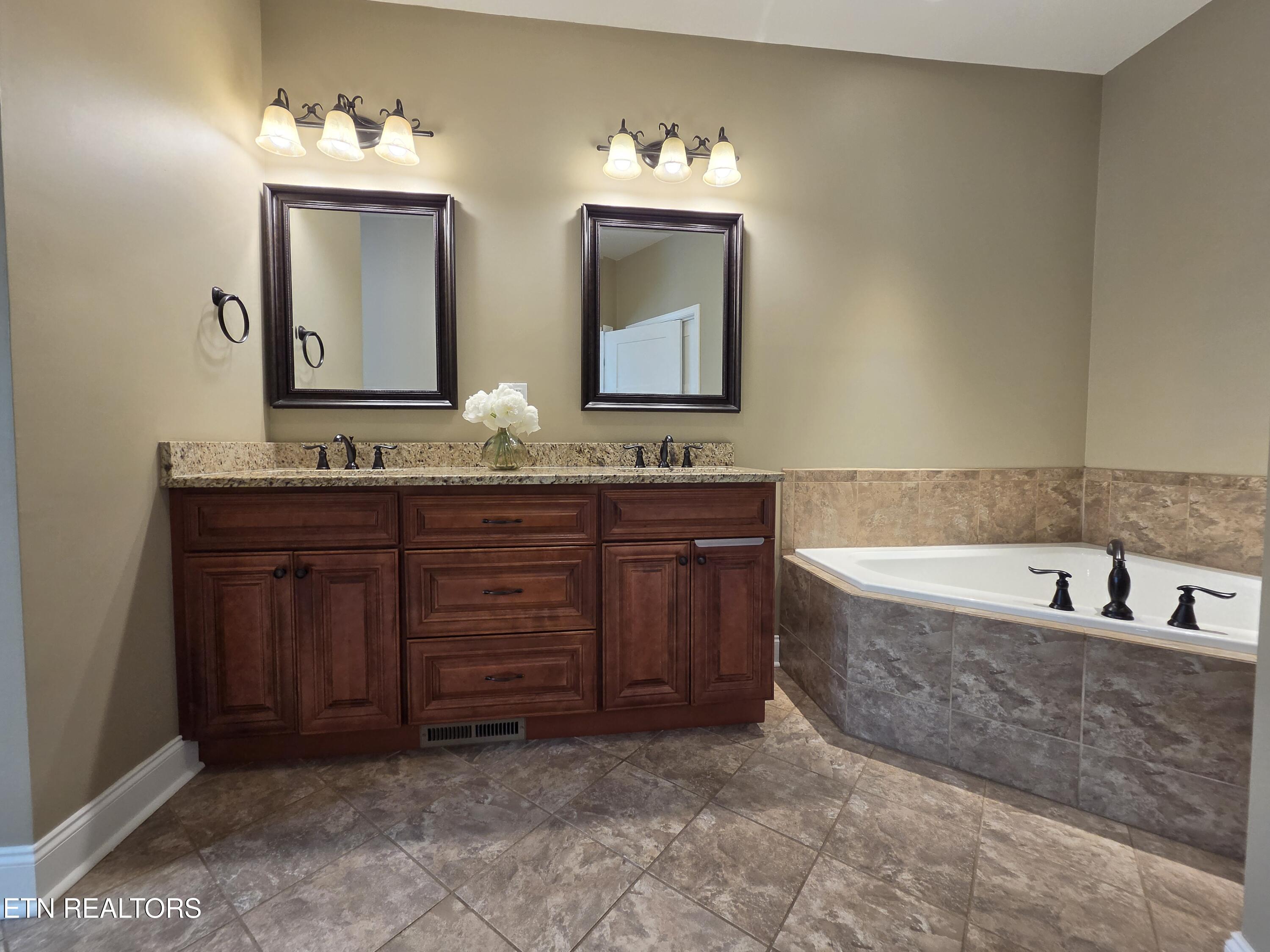 213 Tudor Hollow Road Andersonville TN 37705