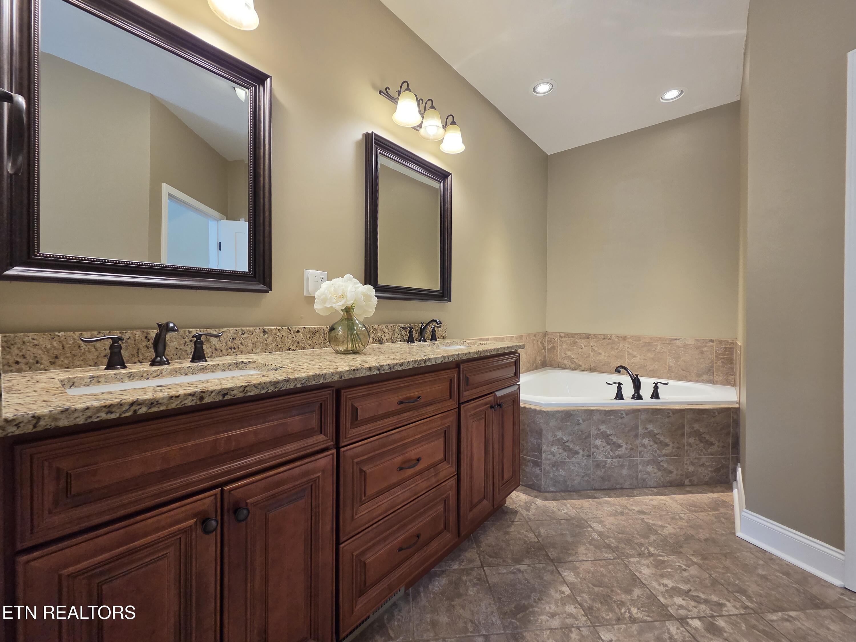 213 Tudor Hollow Road Andersonville TN 37705