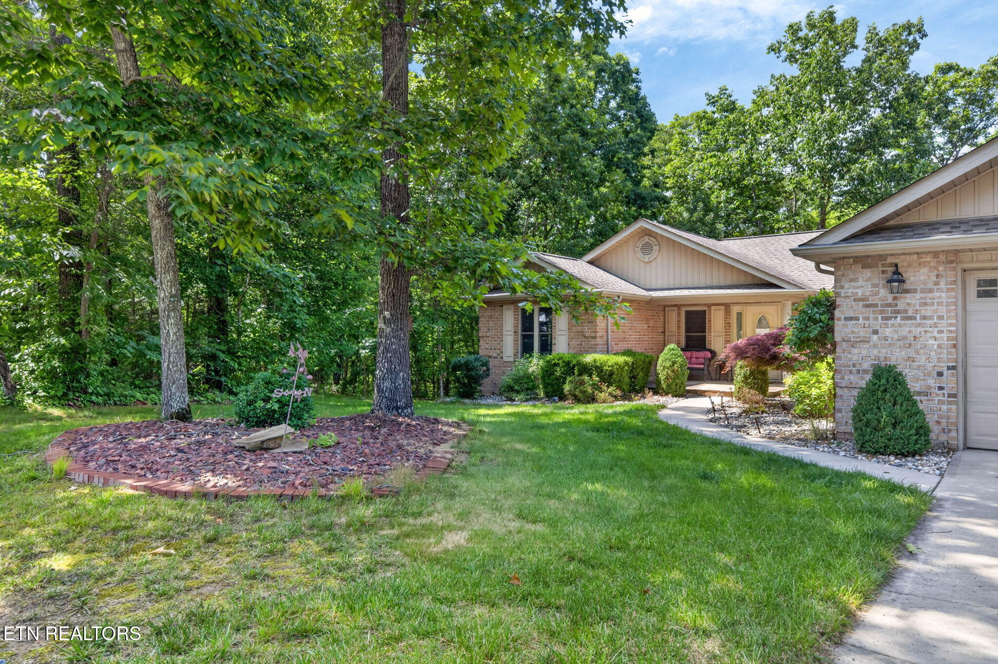 657 Lakeview Drive Crossville TN 38558