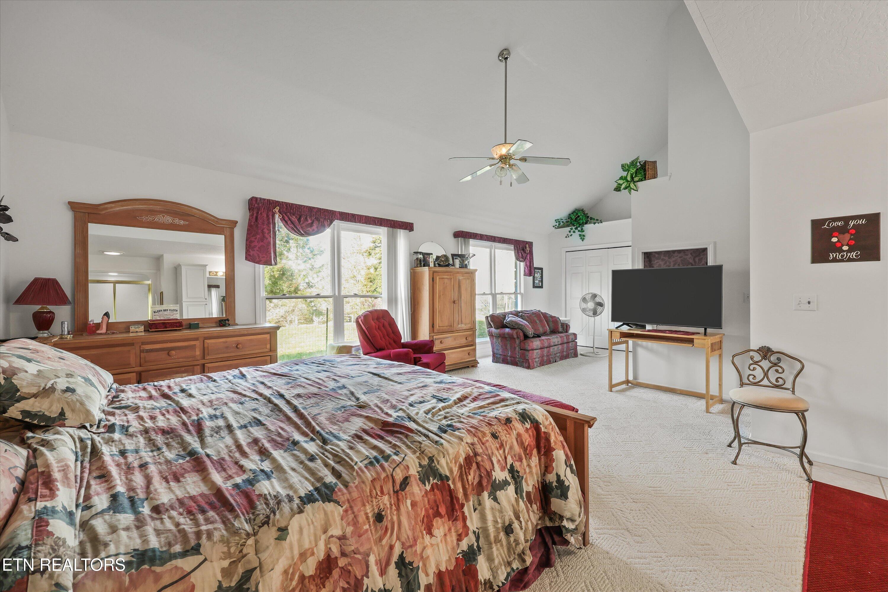 1189 Deerfield Way Lafollette TN 37766