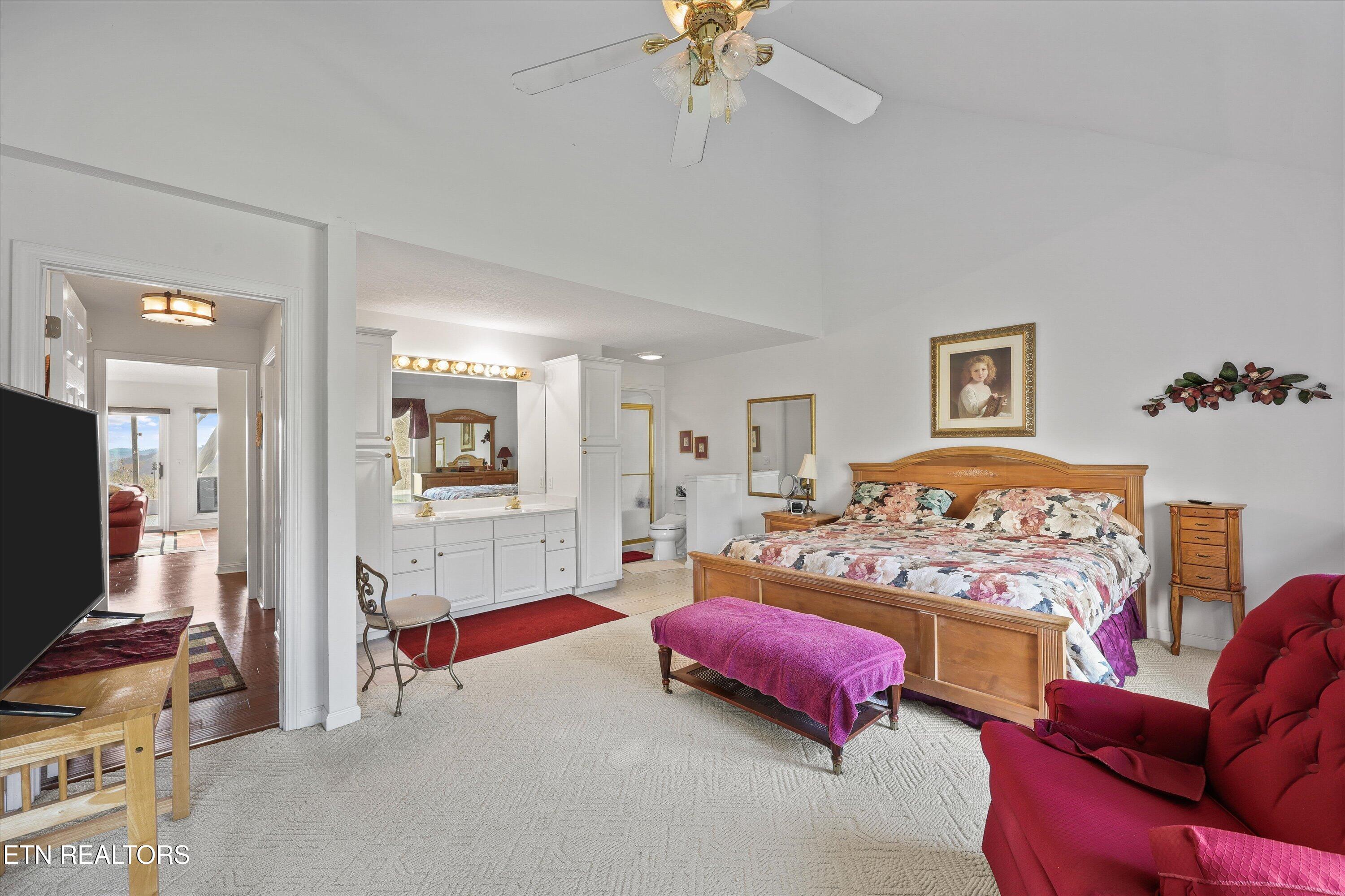 1189 Deerfield Way Lafollette TN 37766