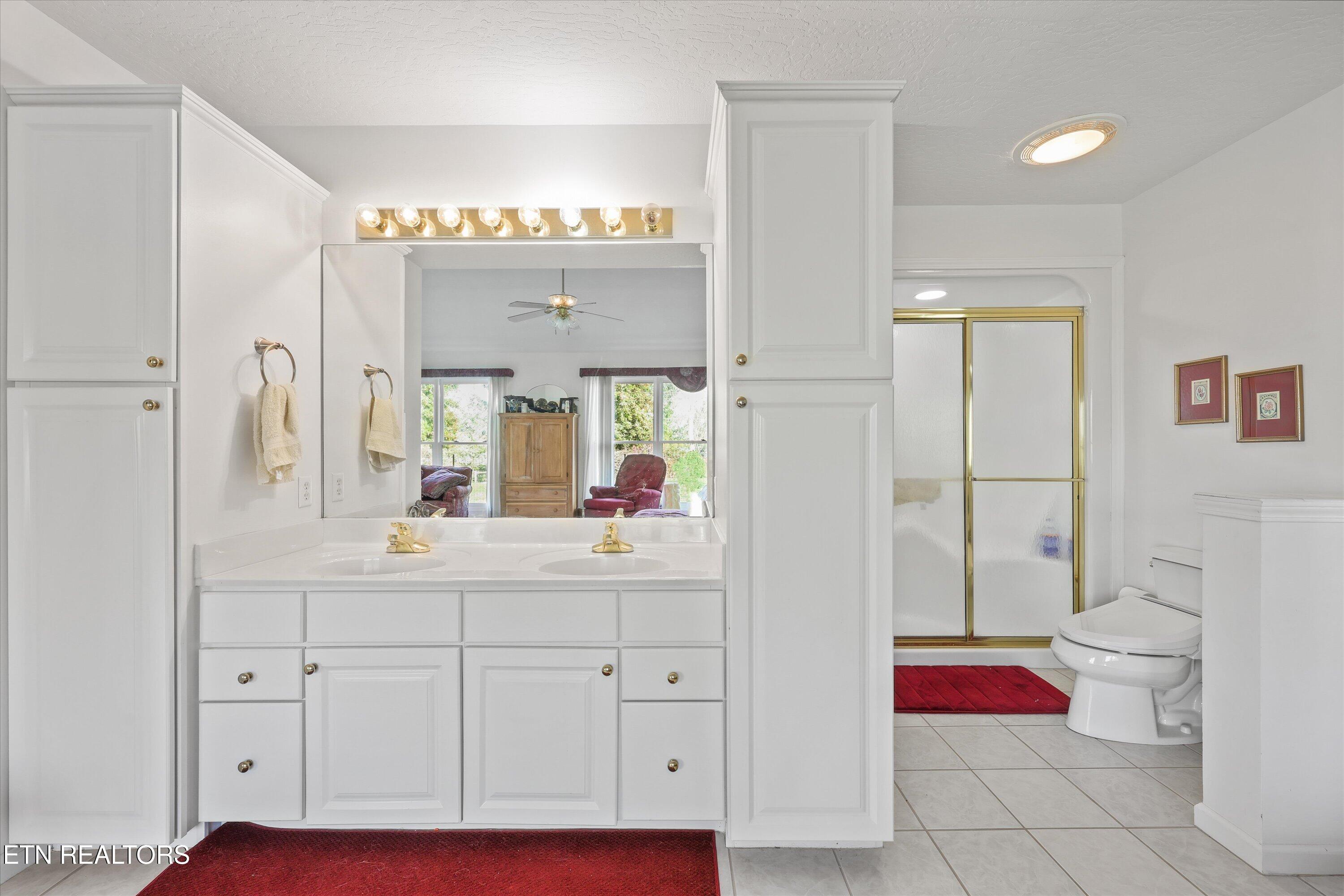 1189 Deerfield Way Lafollette TN 37766
