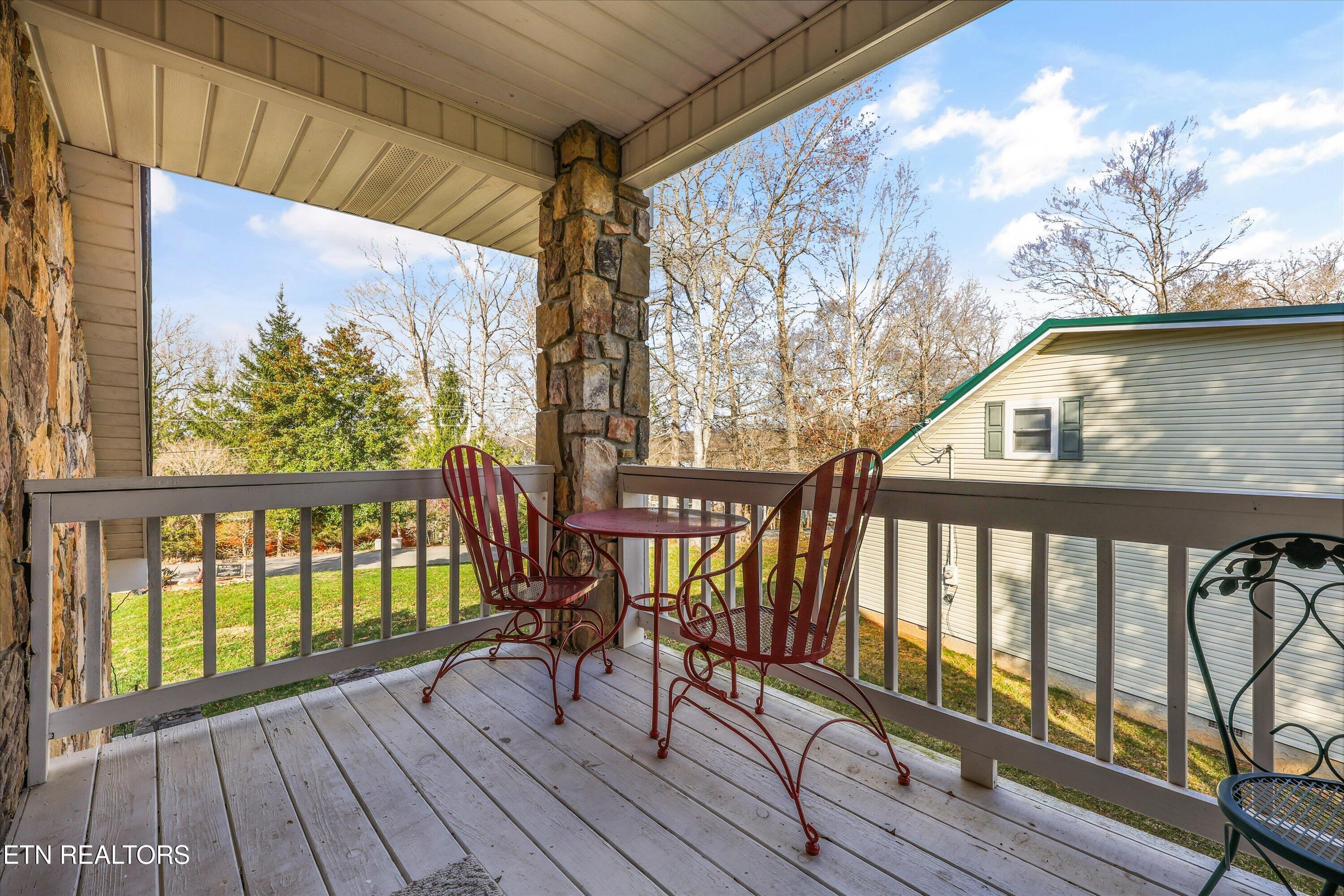 1189 Deerfield Way Lafollette TN 37766