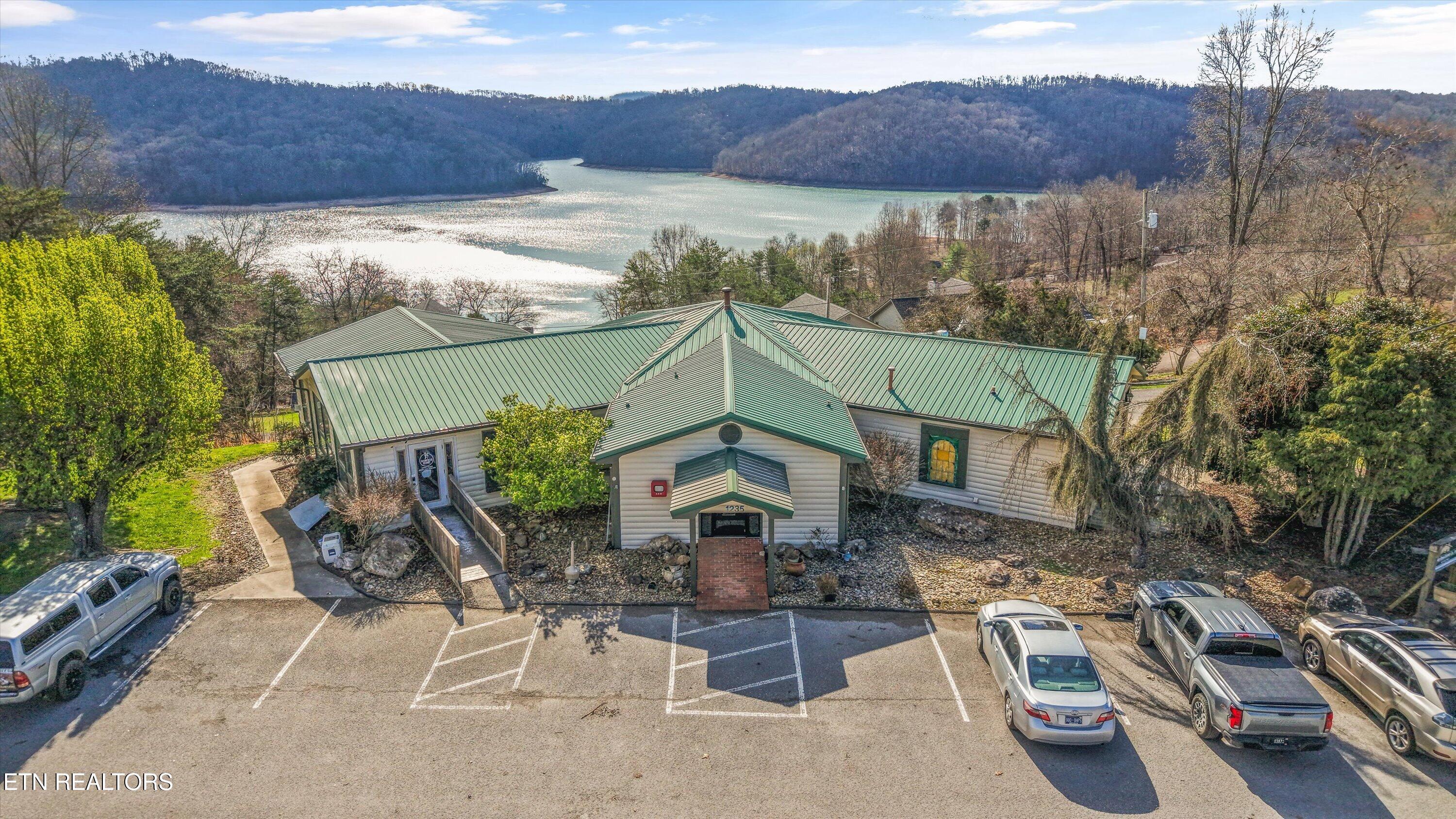 1189 Deerfield Way Lafollette TN 37766