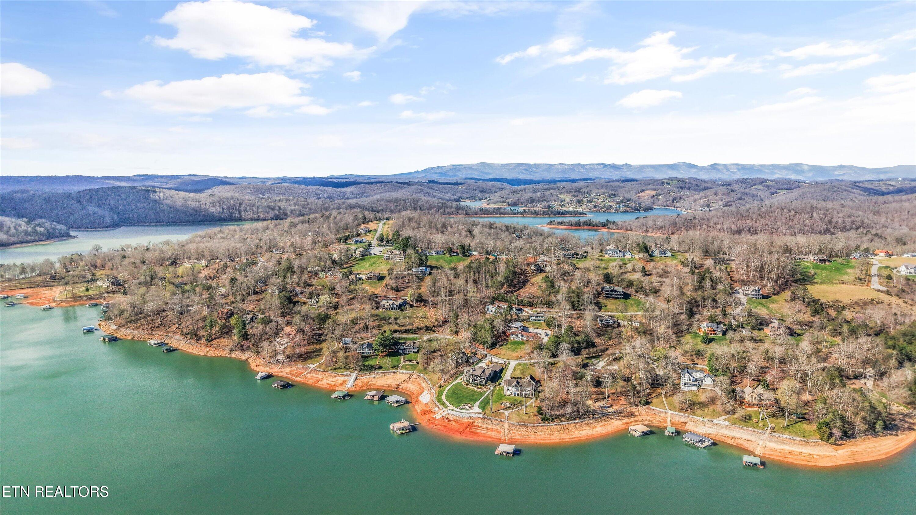 1189 Deerfield Way Lafollette TN 37766