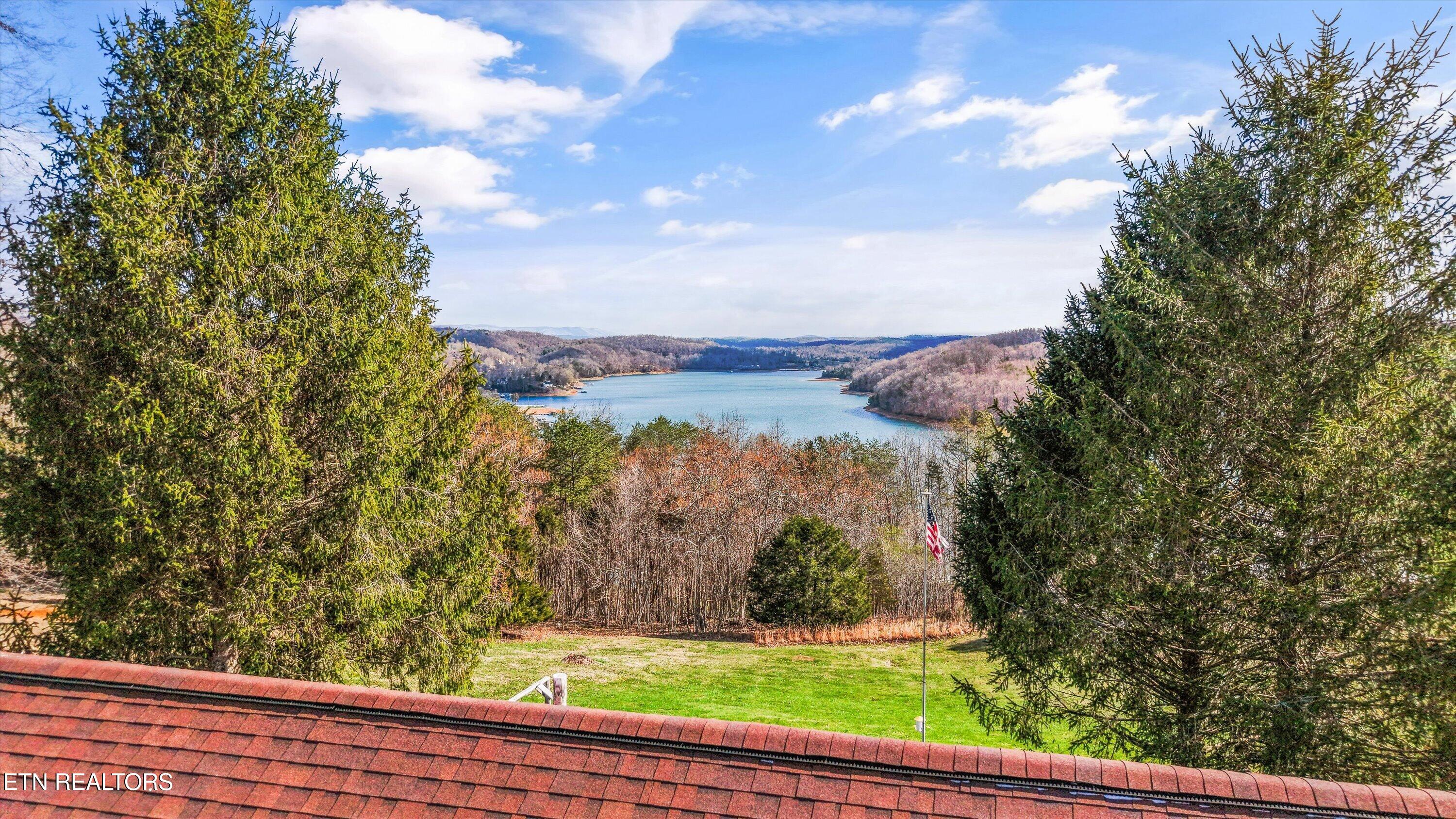1189 Deerfield Way Lafollette TN 37766