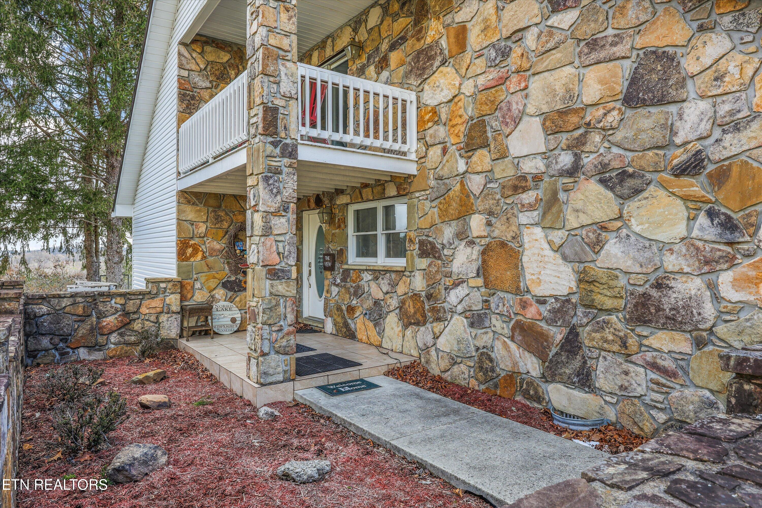 1189 Deerfield Way Lafollette TN 37766