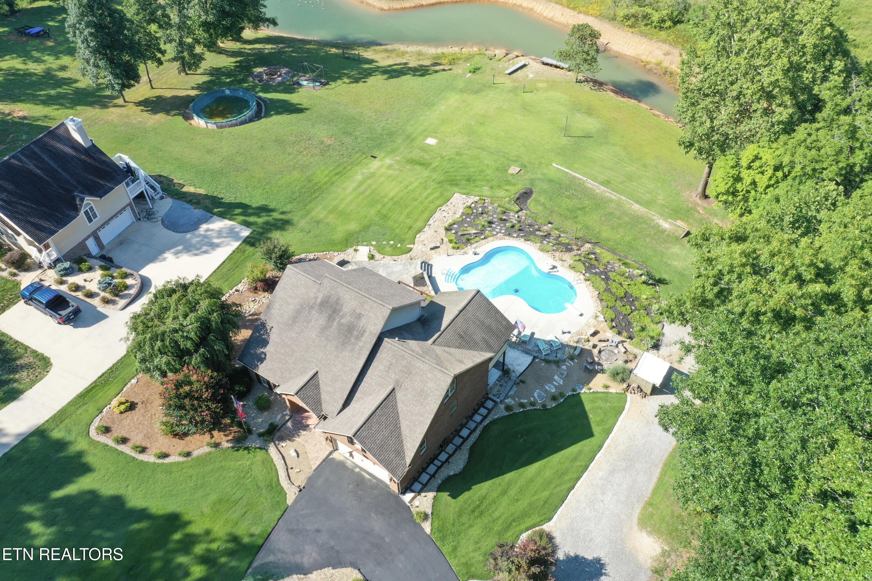 298 Cherokee Cove Rutledge TN 37861