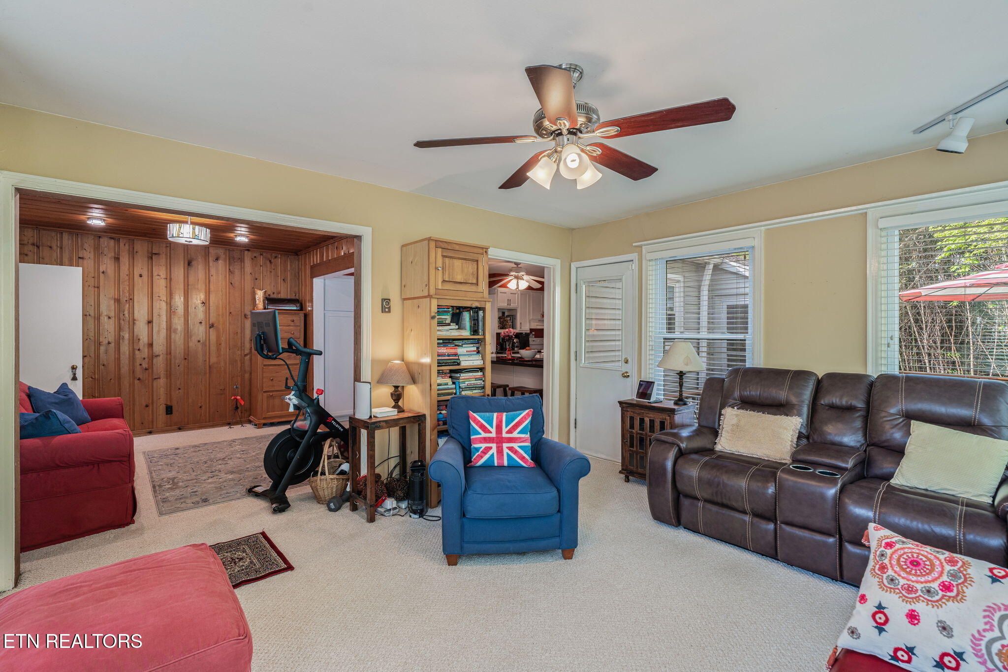 5525 Crestwood Drive Knoxville TN 37914