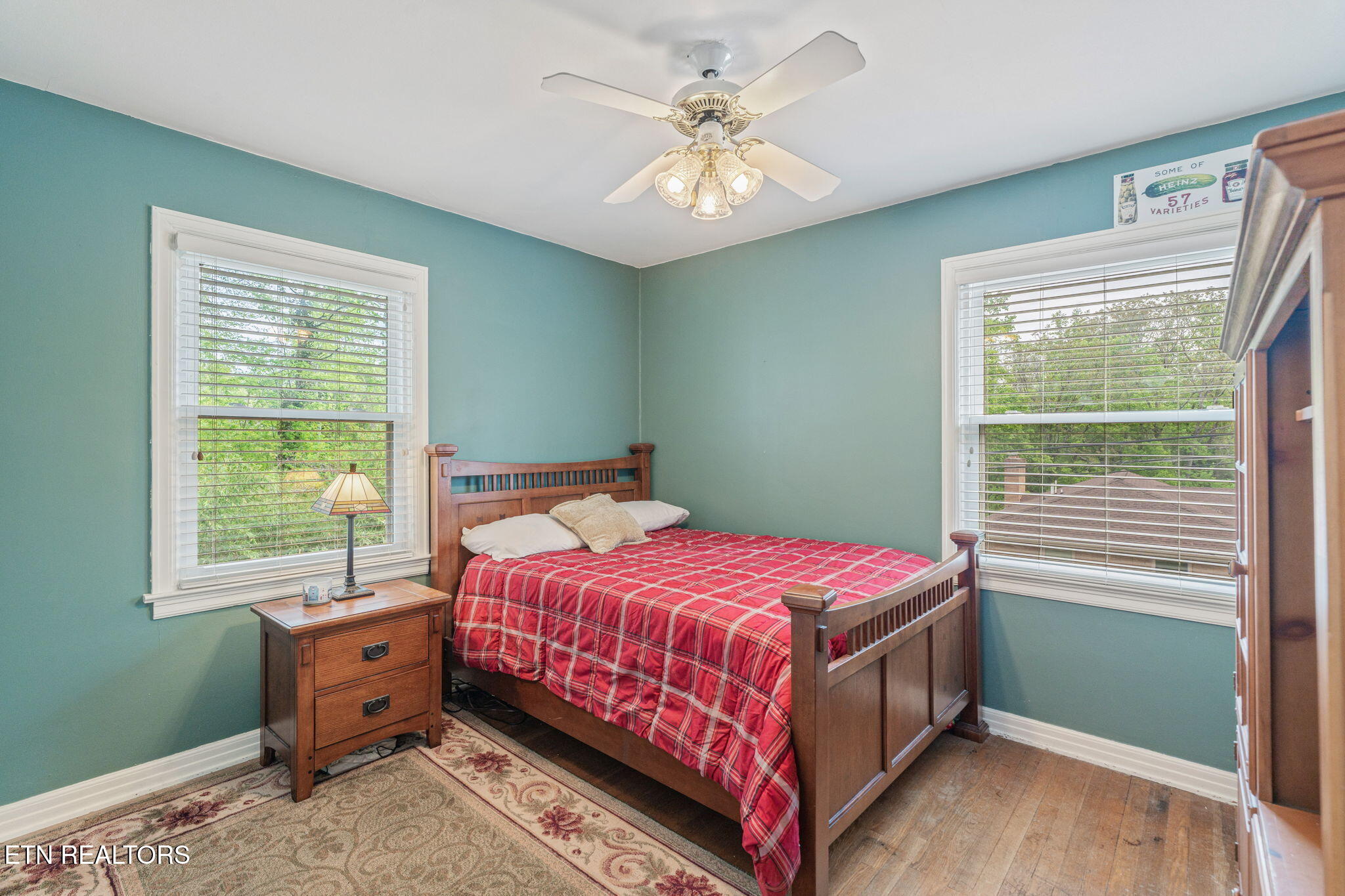 5525 Crestwood Drive Knoxville TN 37914