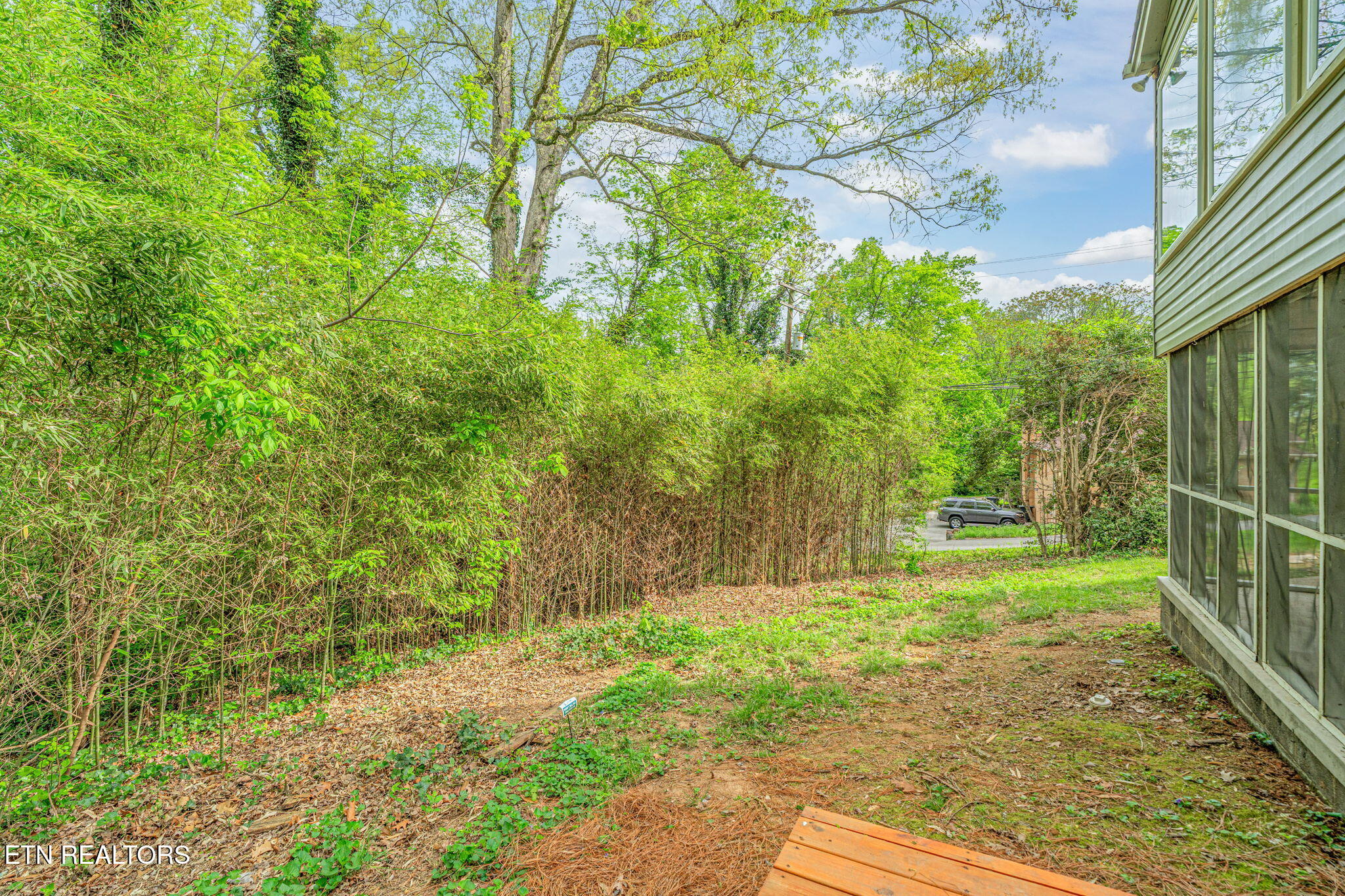 5525 Crestwood Drive Knoxville TN 37914