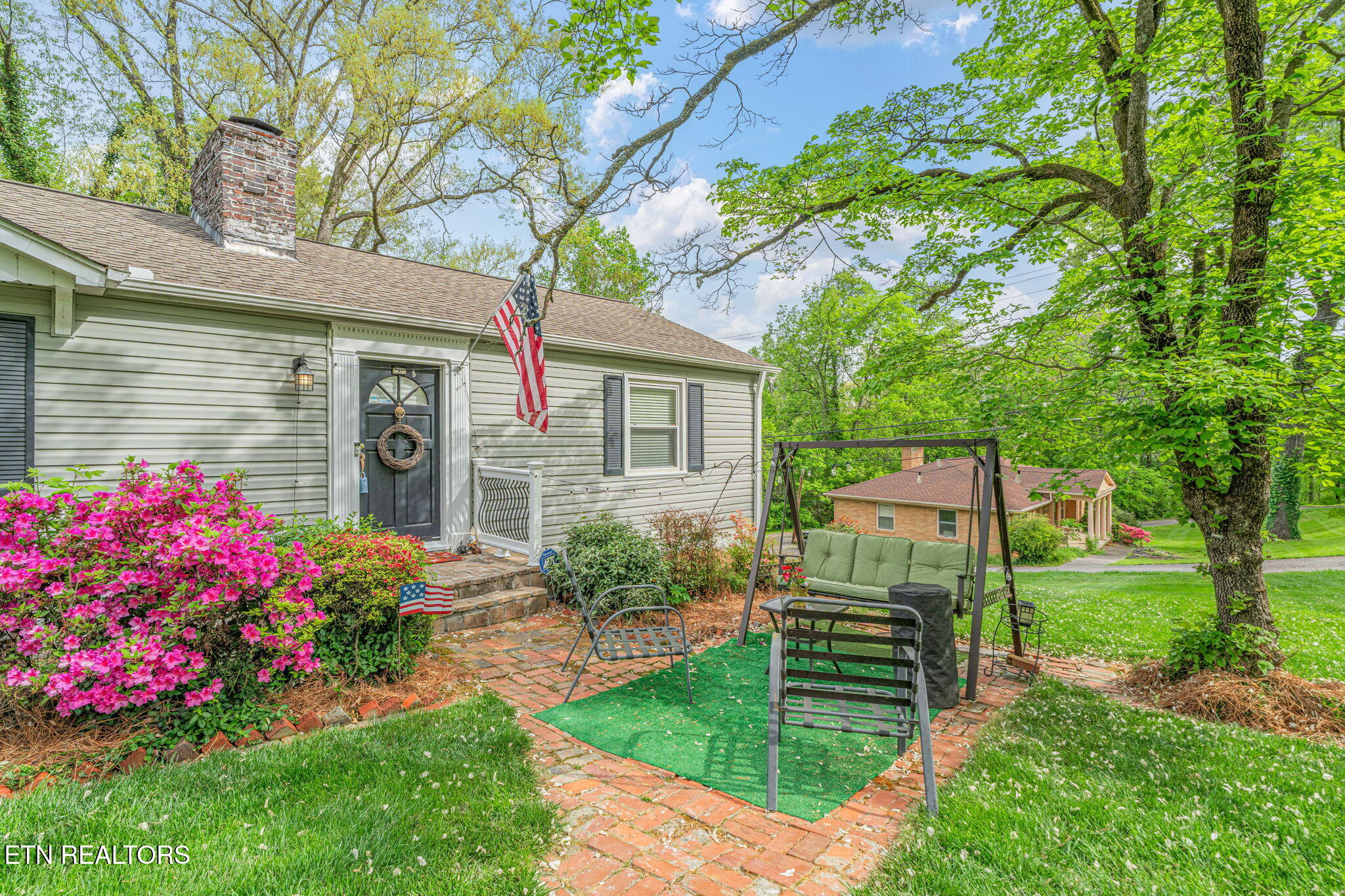 5525 Crestwood Drive Knoxville TN 37914