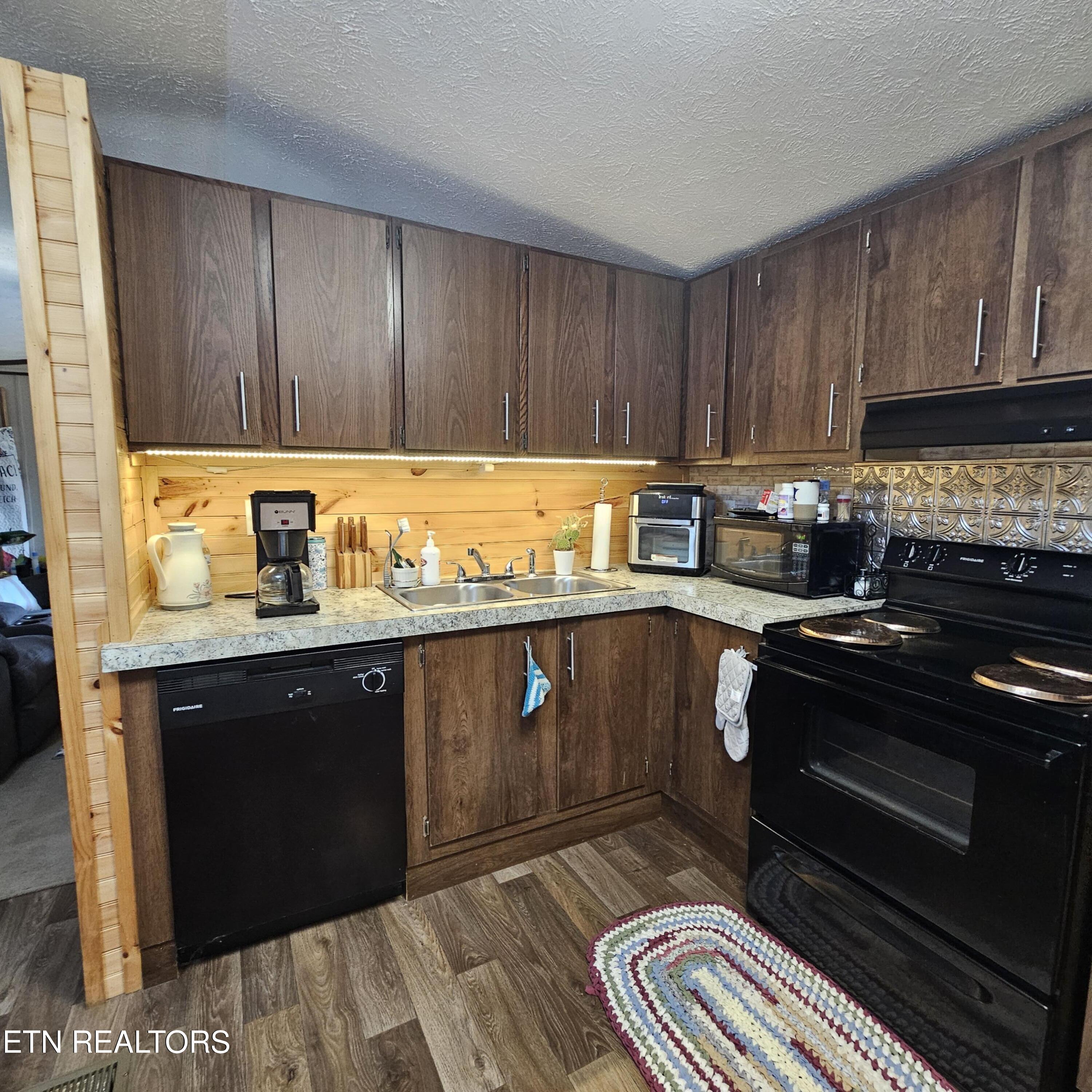 1911 Branam Hill Road Jellico TN 37762