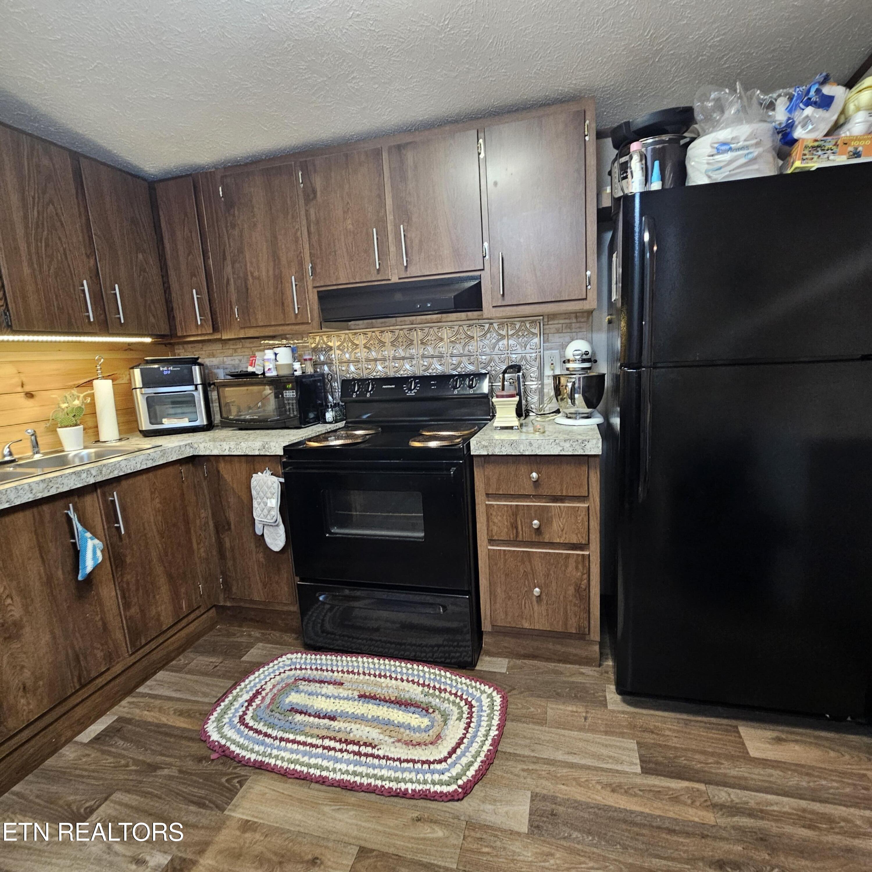 1911 Branam Hill Road Jellico TN 37762