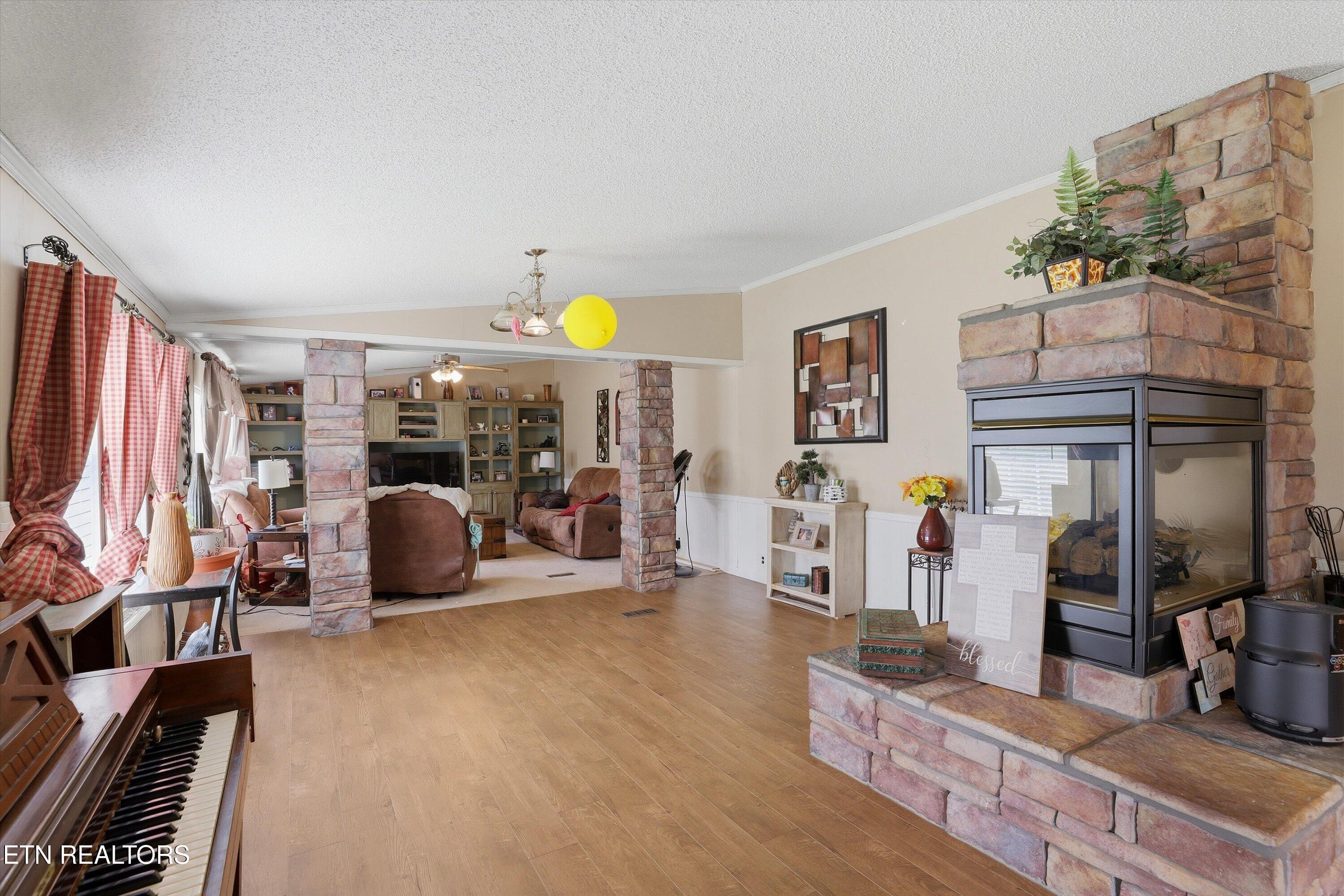 122 2nd Street Corryton TN 37721