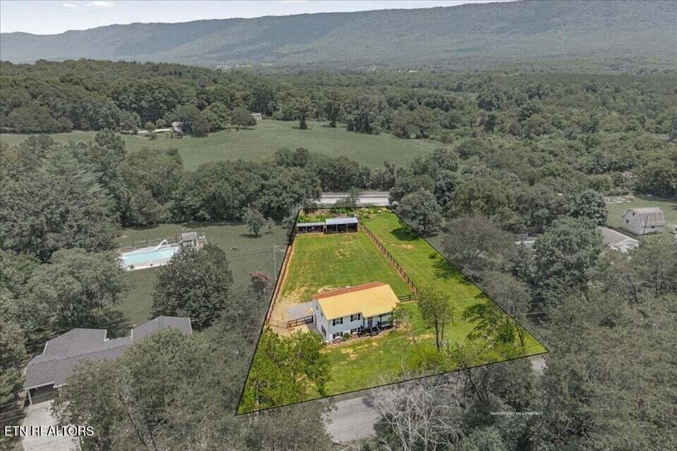 119 County Road 887 Etowah TN 37331