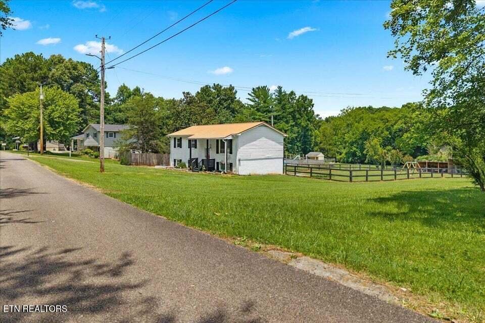 119 County Road 887 Etowah TN 37331