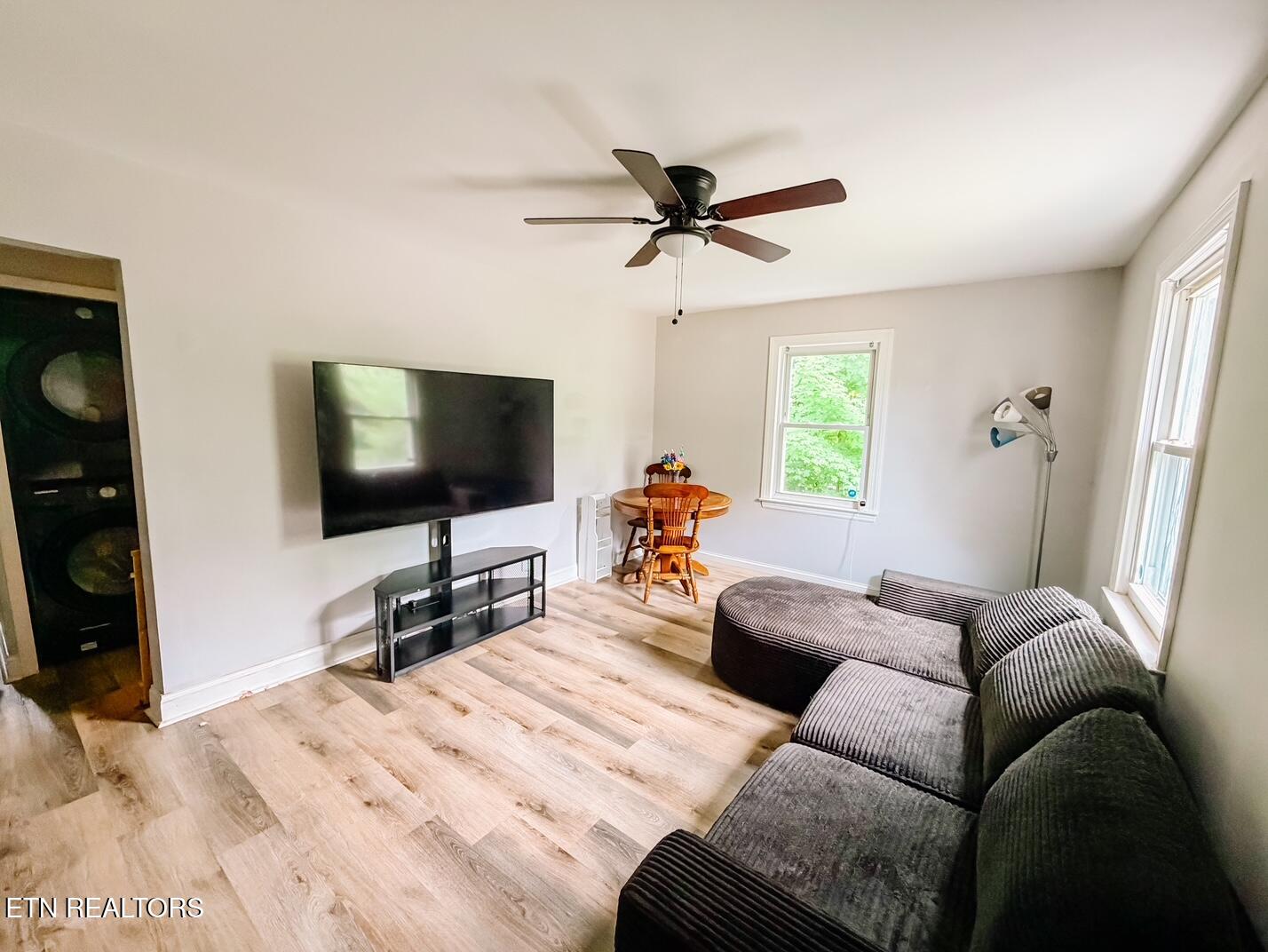 2512 Greenfield Lane Knoxville TN 37917