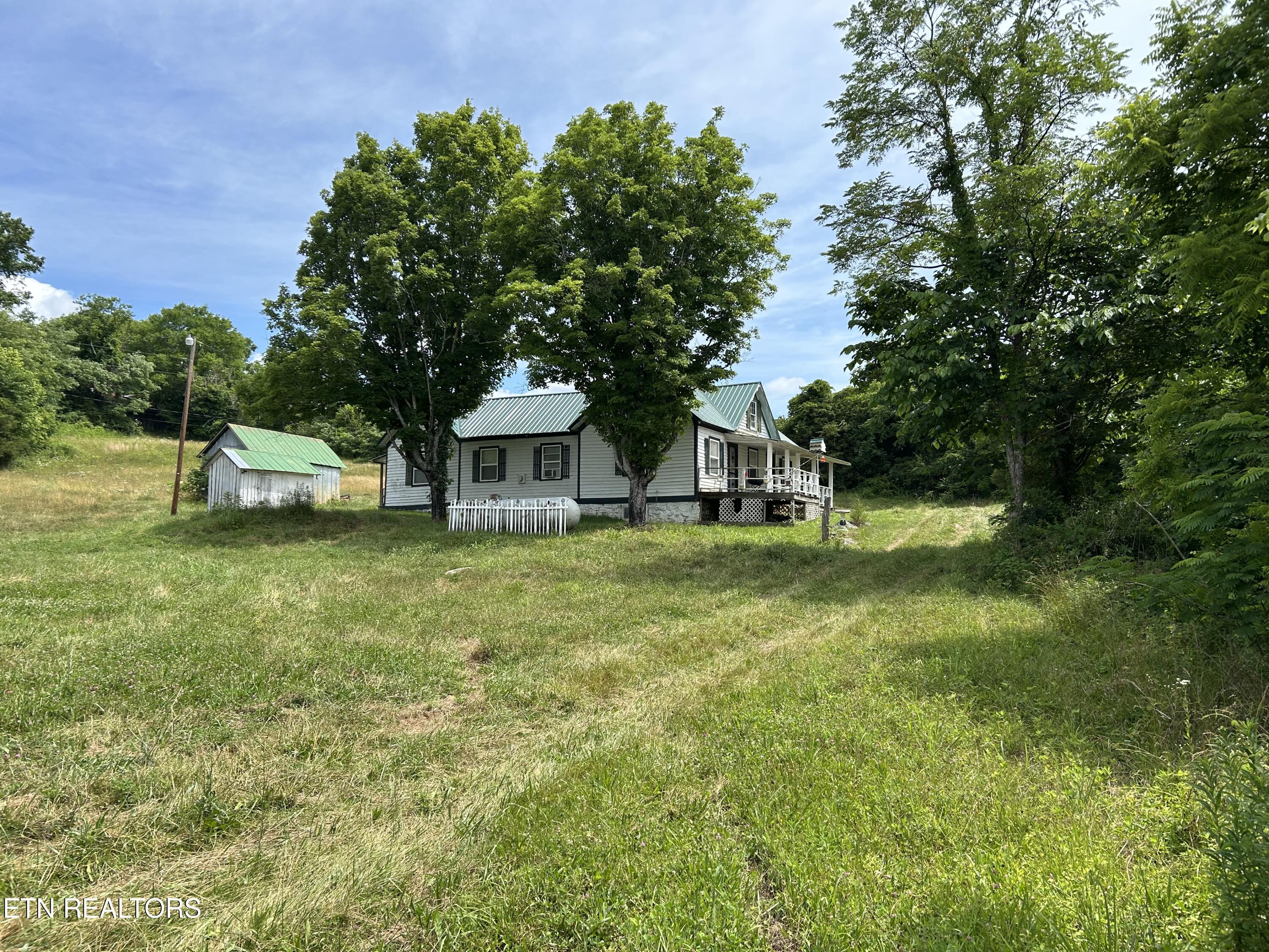 2088 Clinch Valley Road Thorn Hill TN 37881