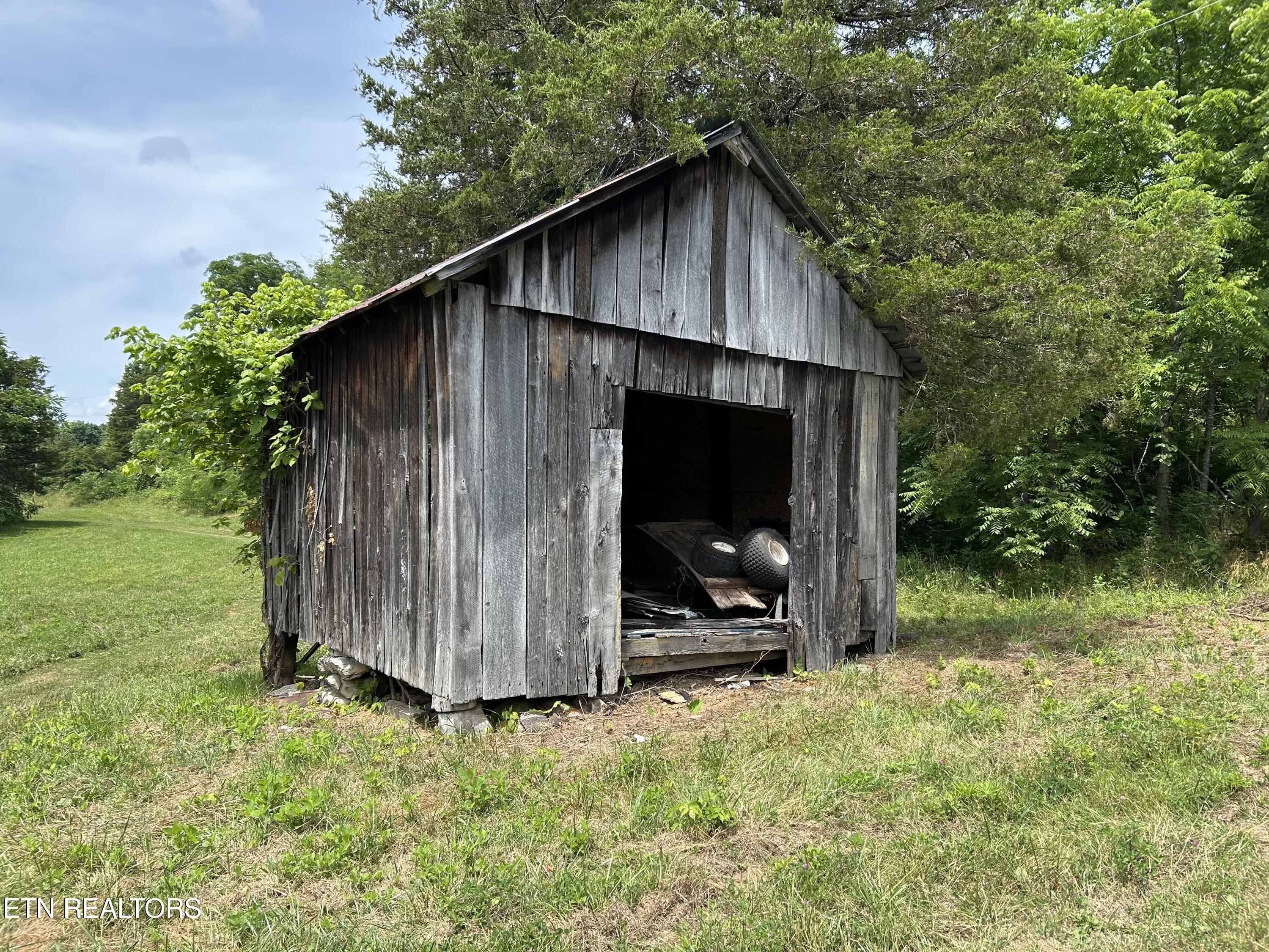 2088 Clinch Valley Road Thorn Hill TN 37881