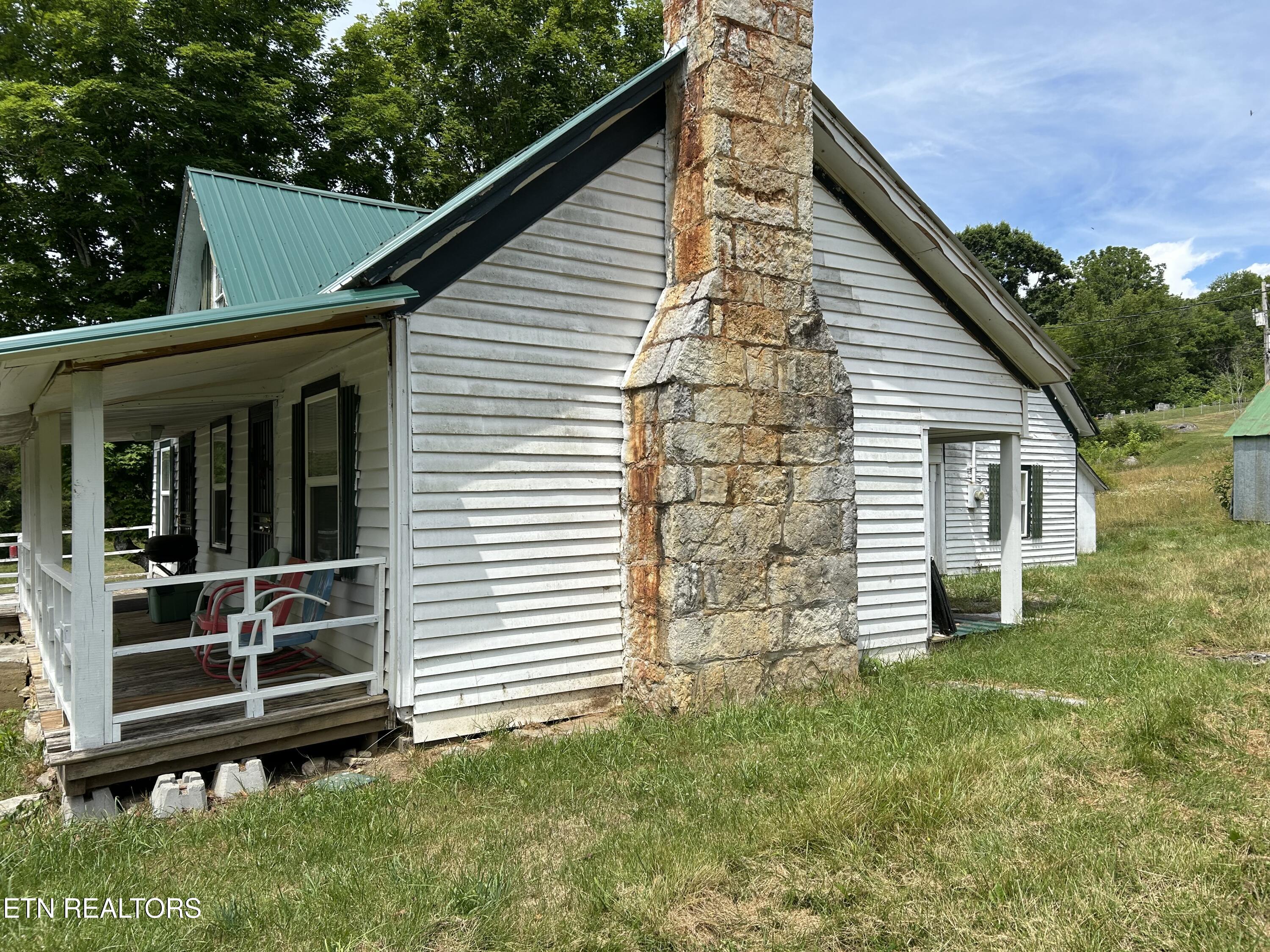 2088 Clinch Valley Road Thorn Hill TN 37881