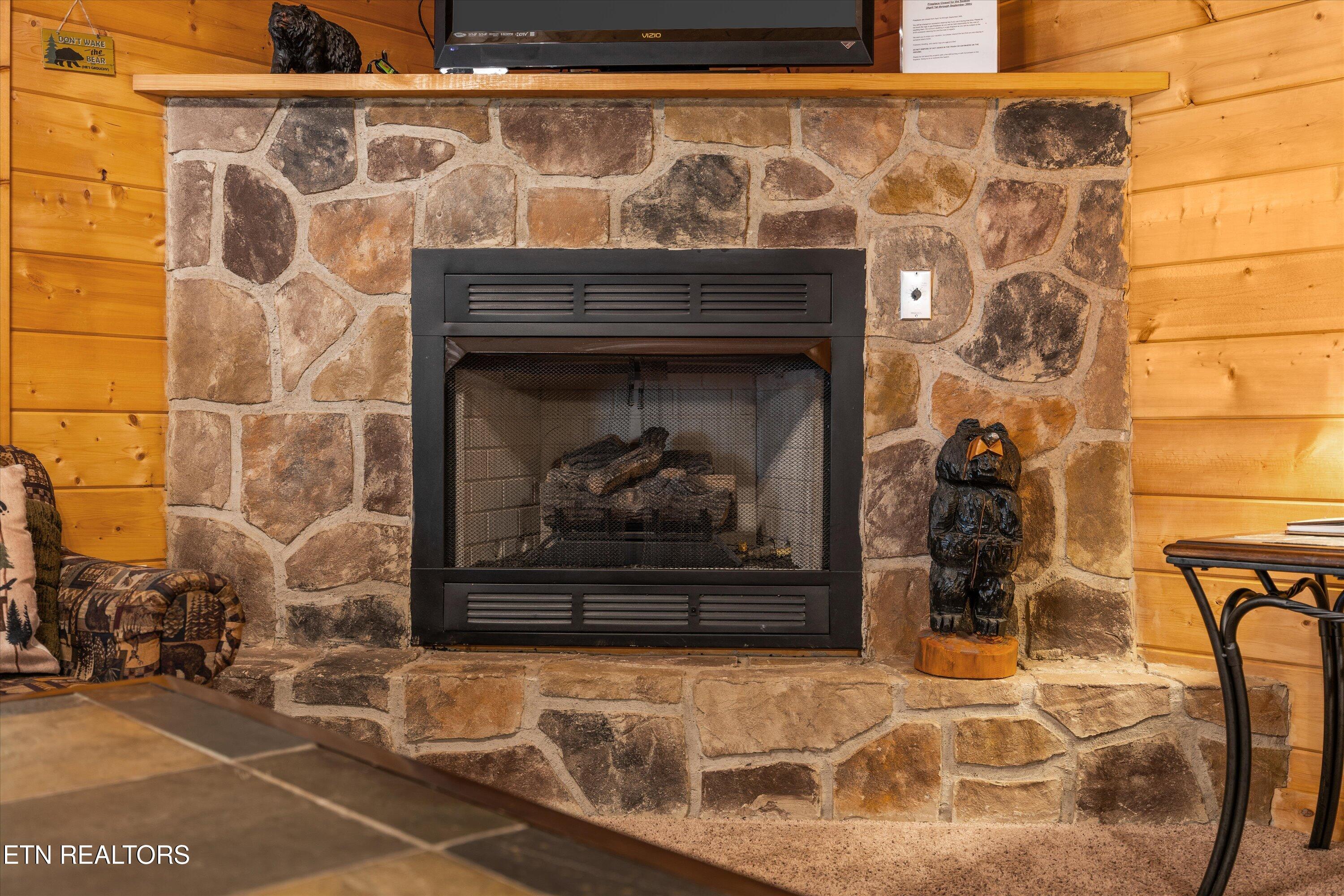 927 Stone Trail Sevierville TN 37876