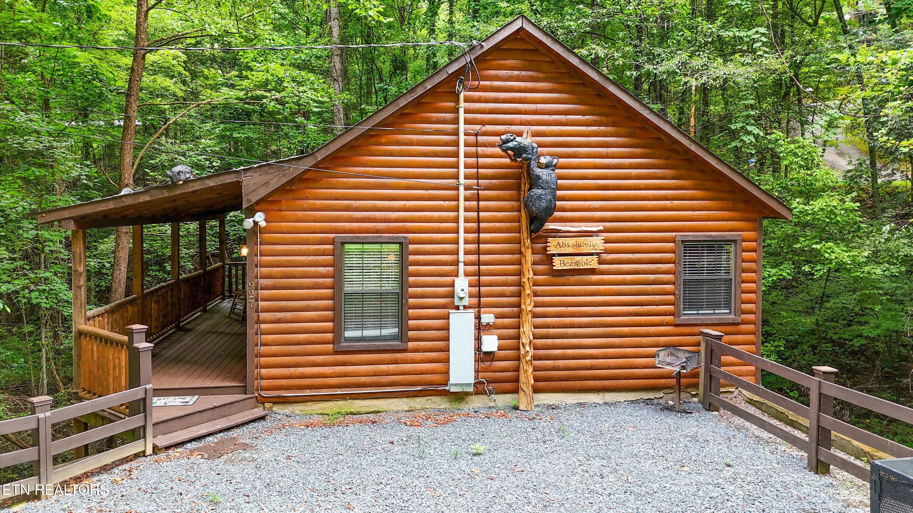 927 Stone Trail Sevierville TN 37876