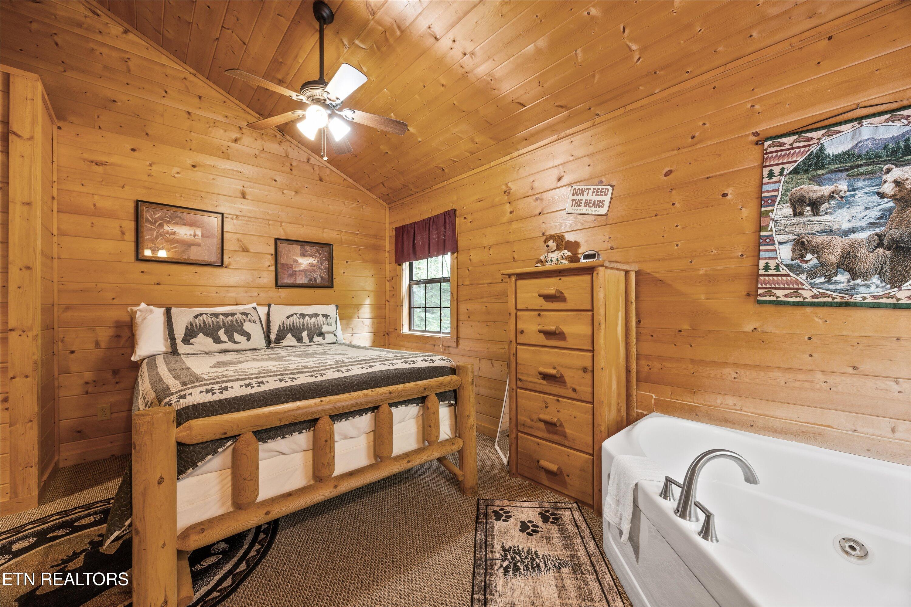 927 Stone Trail Sevierville TN 37876