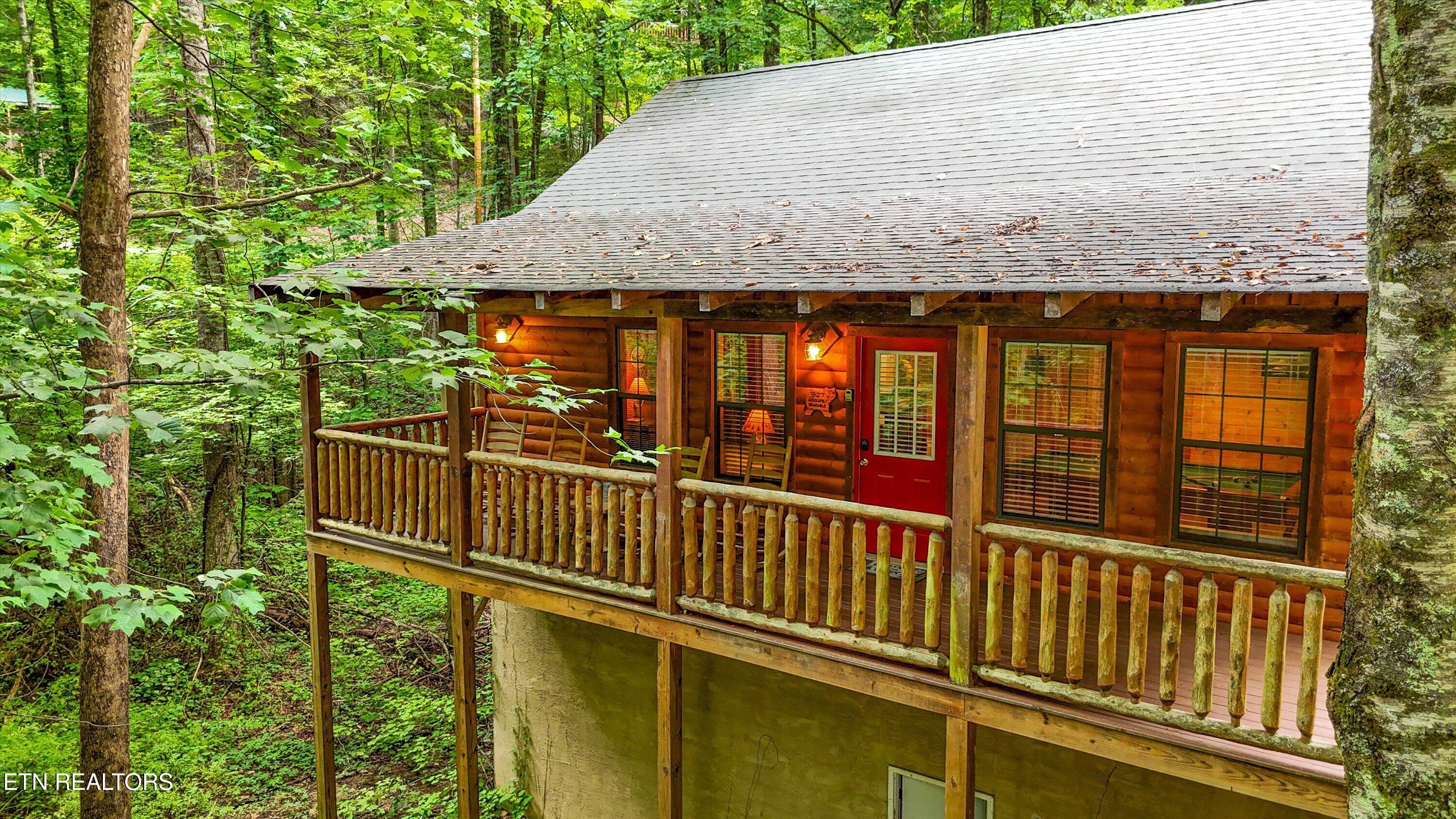 927 Stone Trail Sevierville TN 37876