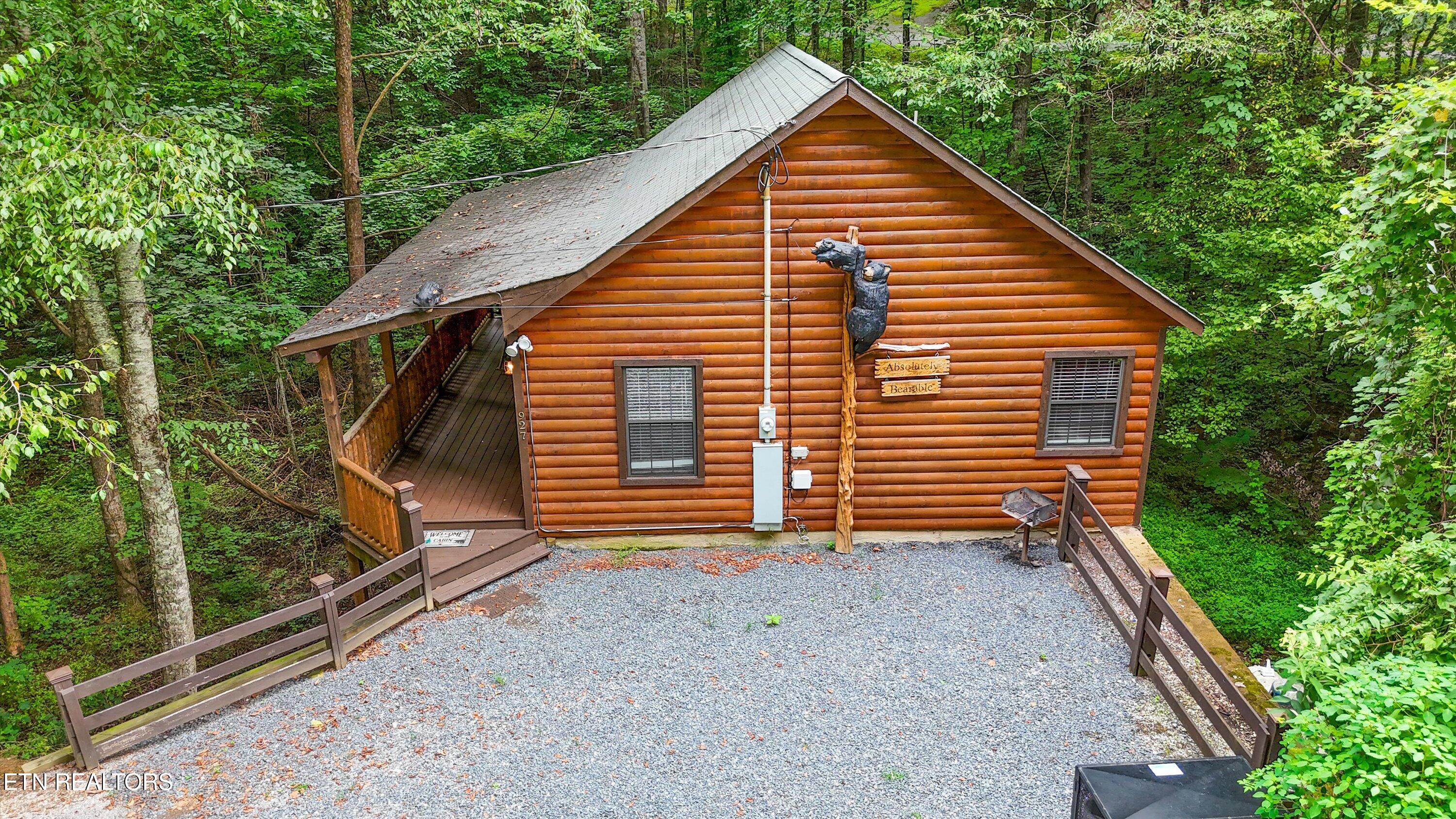 927 Stone Trail Sevierville TN 37876
