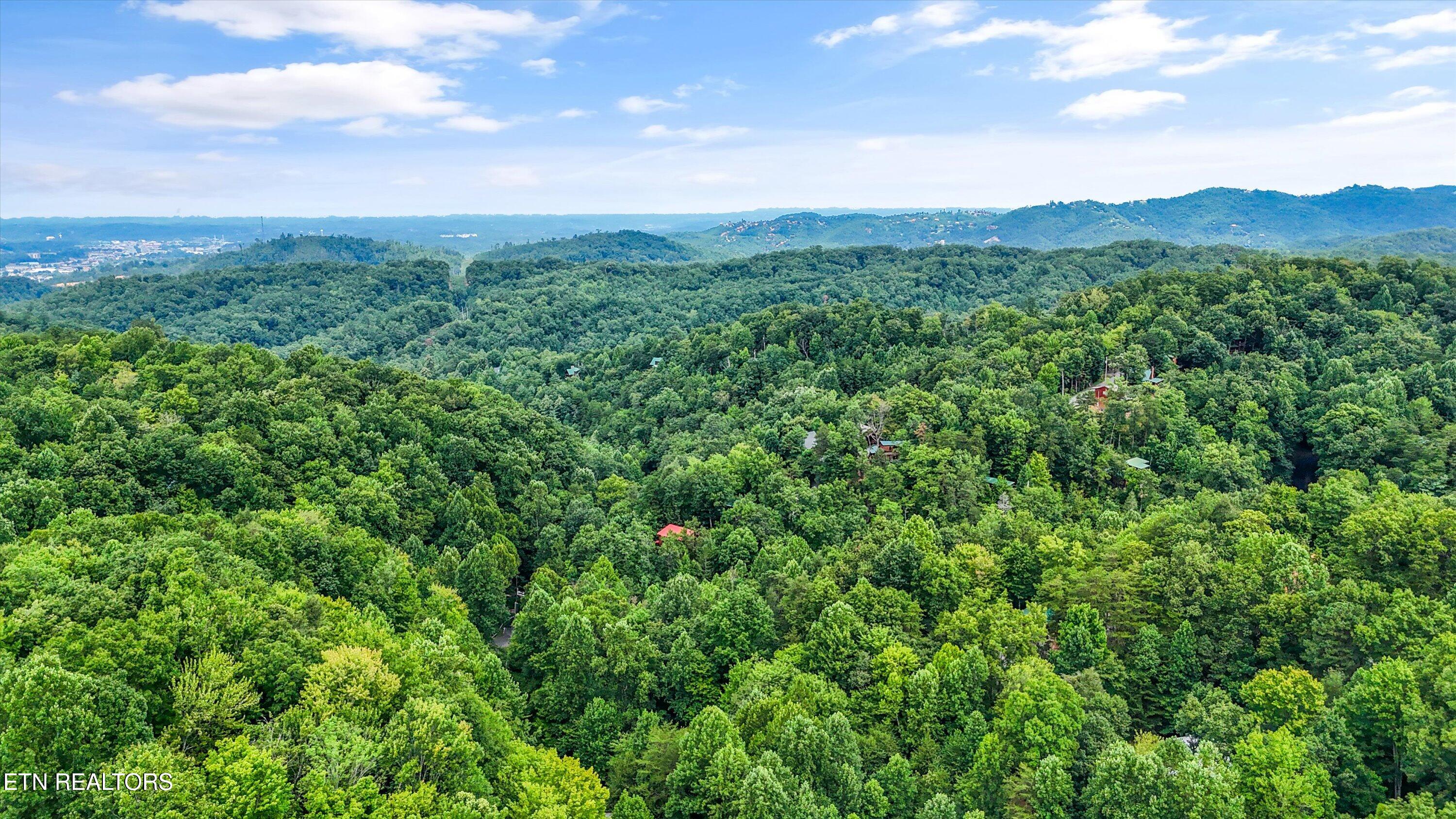927 Stone Trail Sevierville TN 37876