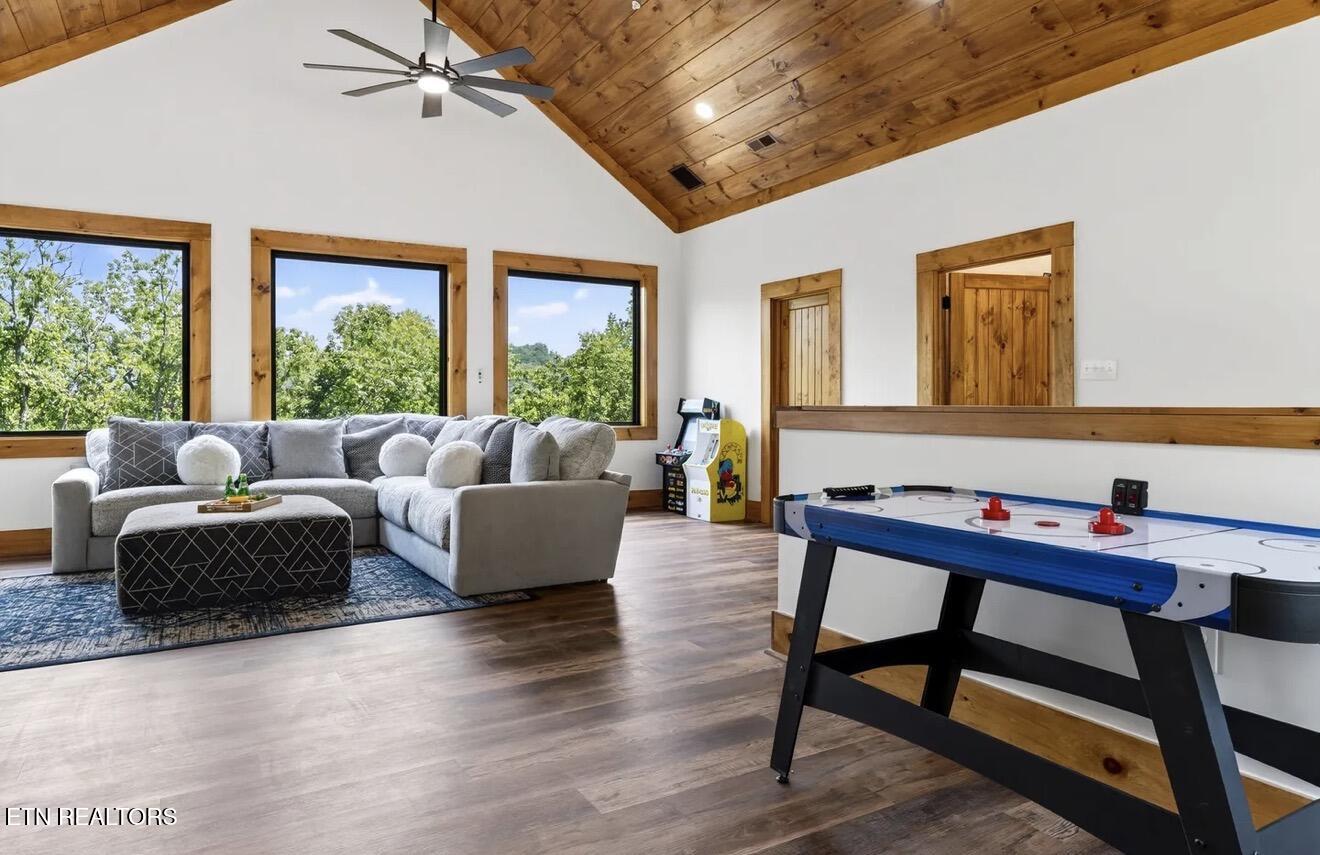 1950 Spurling Road Sevierville TN 37862