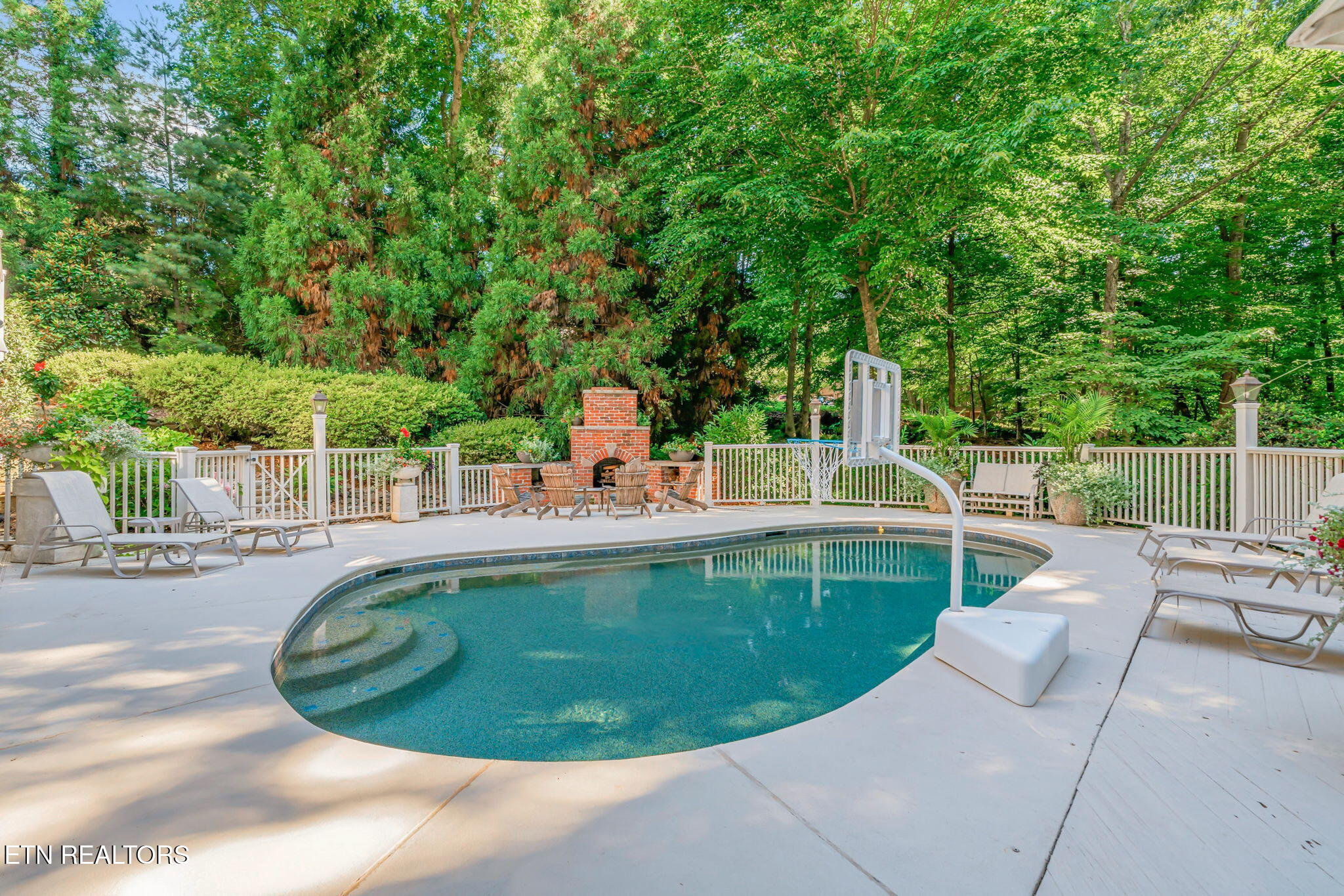 5304 Hickory Hollow Road Knoxville TN 37919
