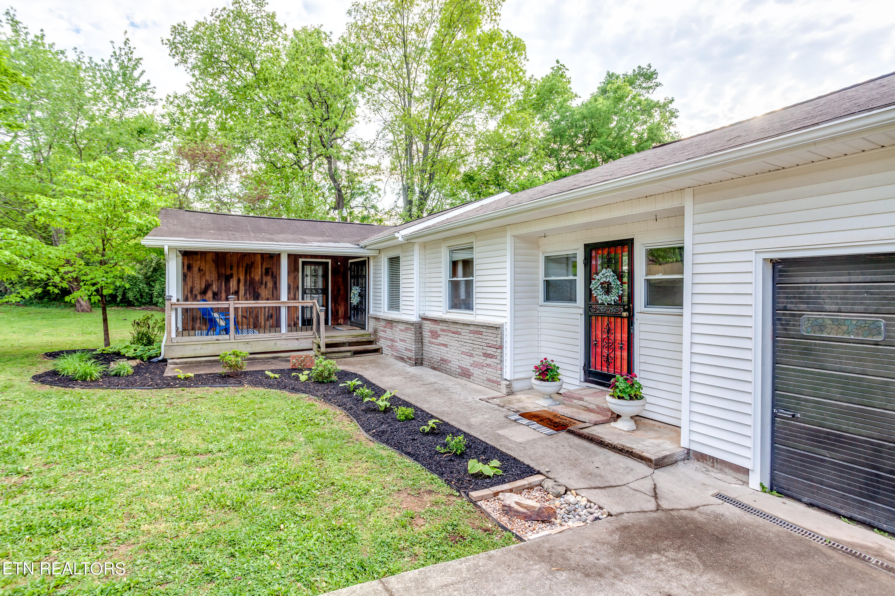 1221 Bradshaw Garden Road Knoxville TN 37912