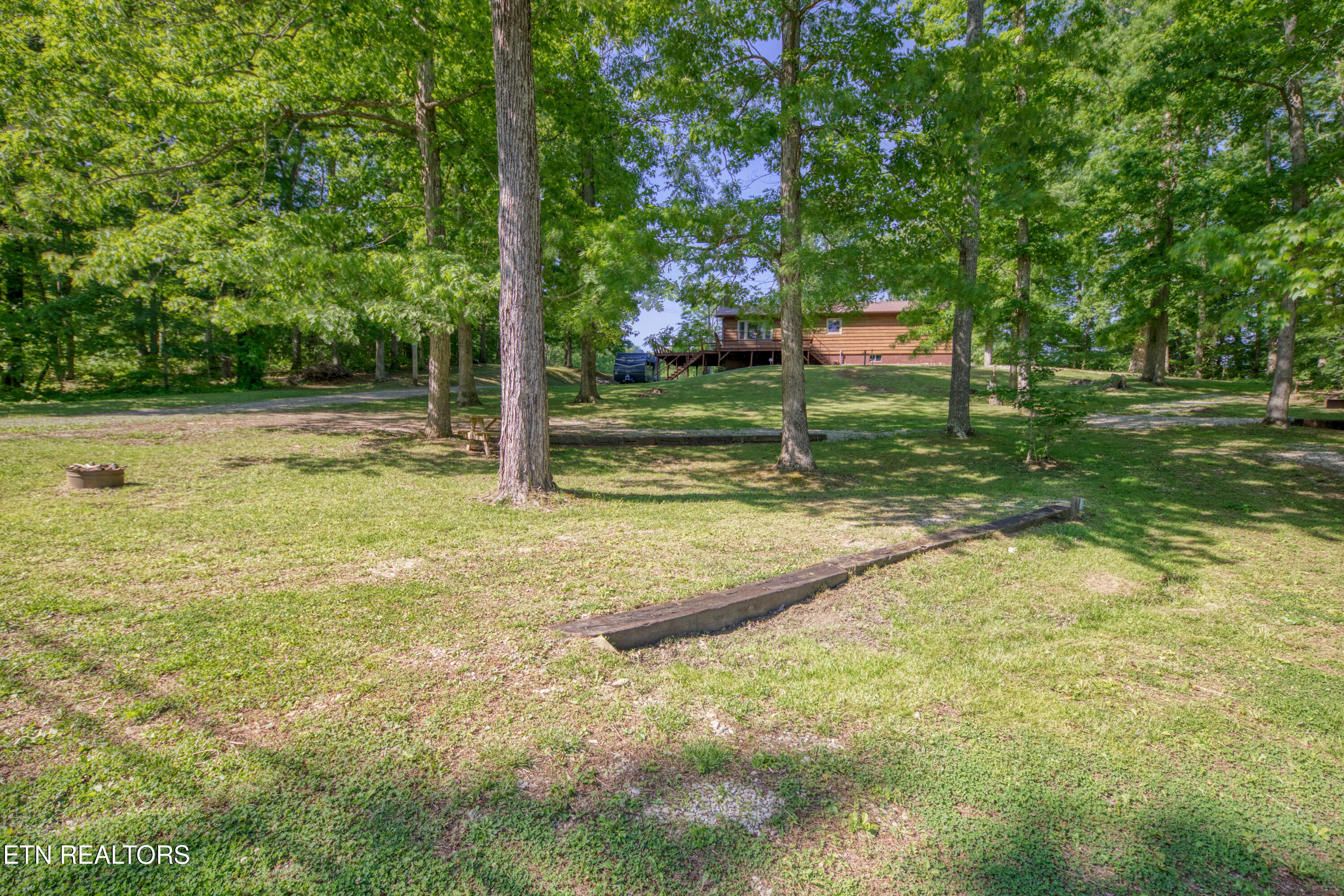 911 Big Ridge Road Oneida TN 37841