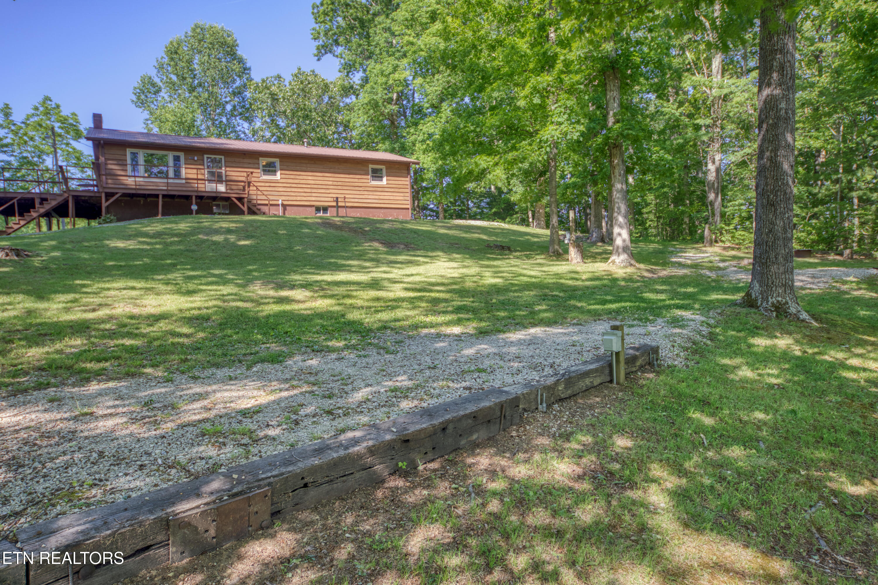 911 Big Ridge Road Oneida TN 37841