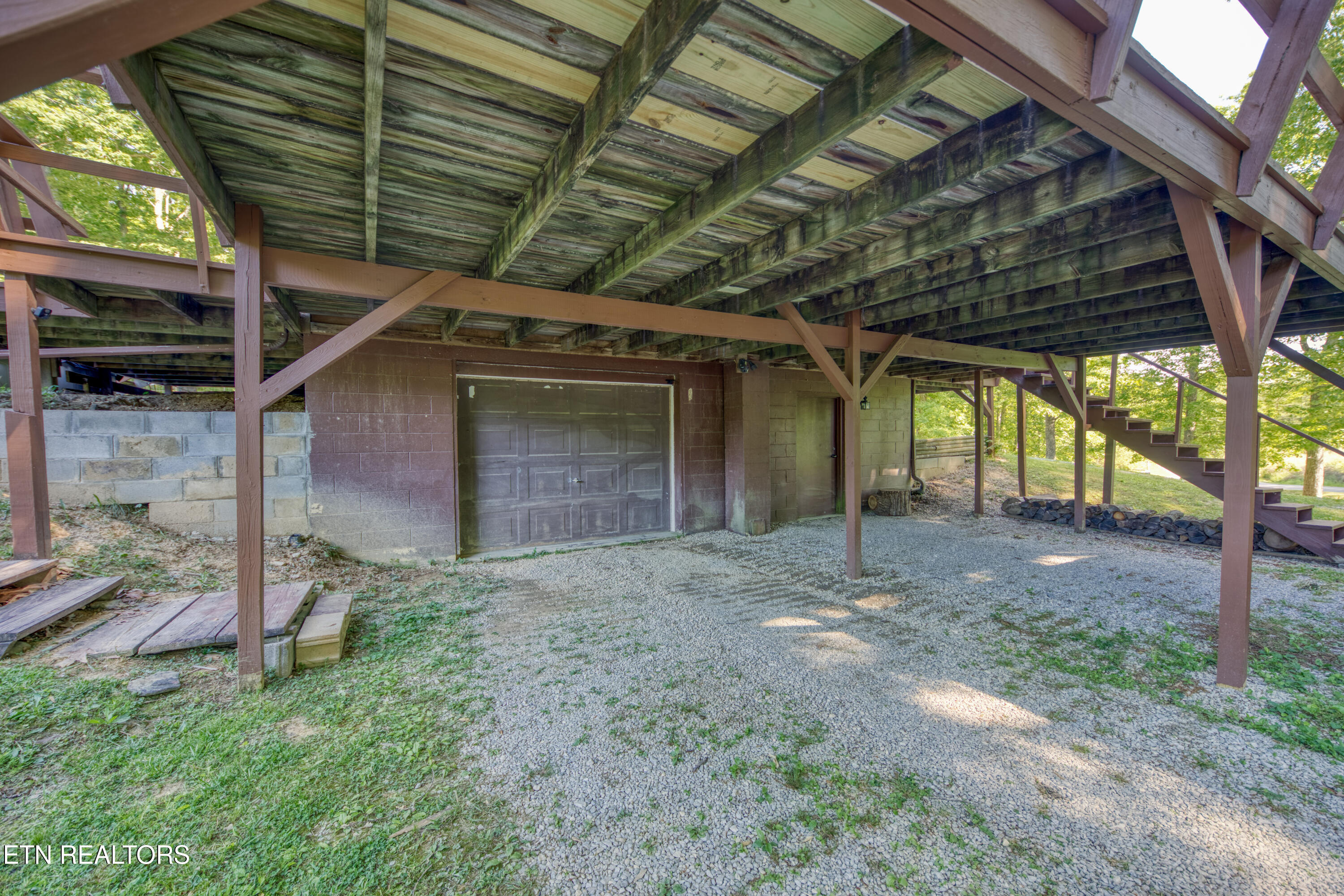 911 Big Ridge Road Oneida TN 37841
