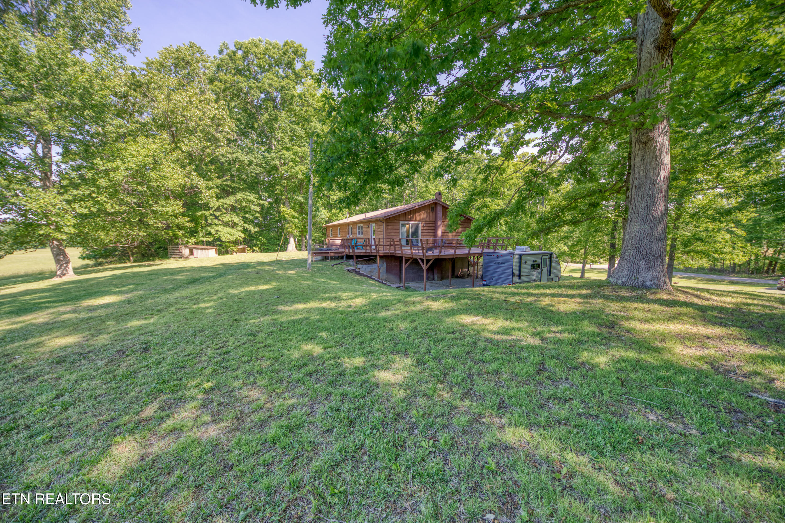 911 Big Ridge Road Oneida TN 37841