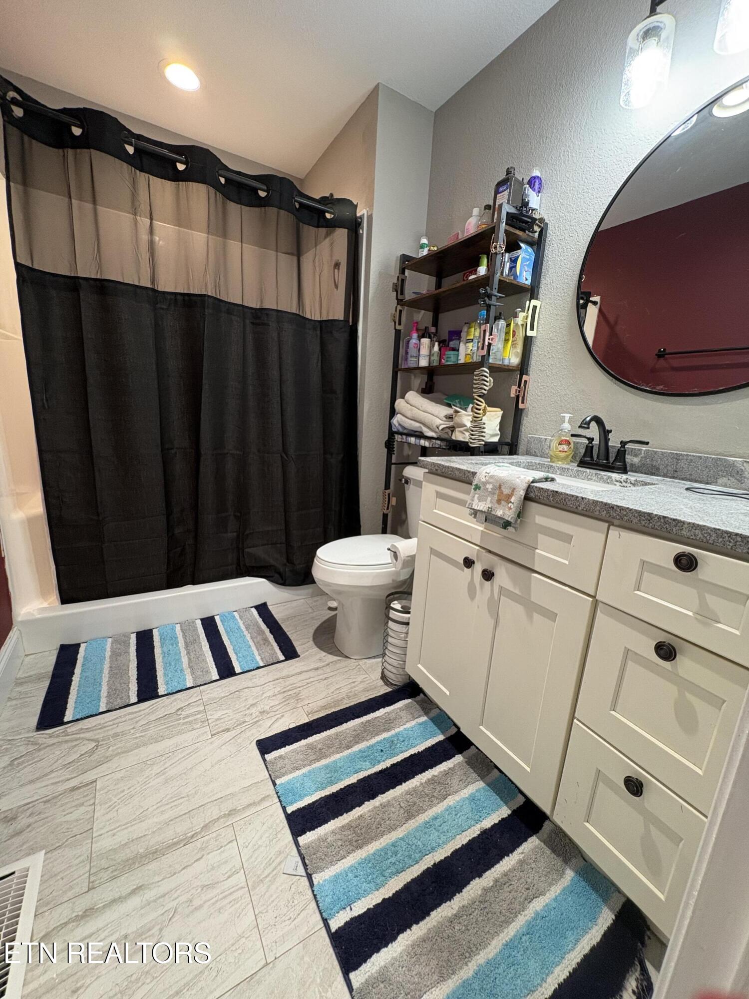 327 Thomas Loop Road Sevierville TN 37876