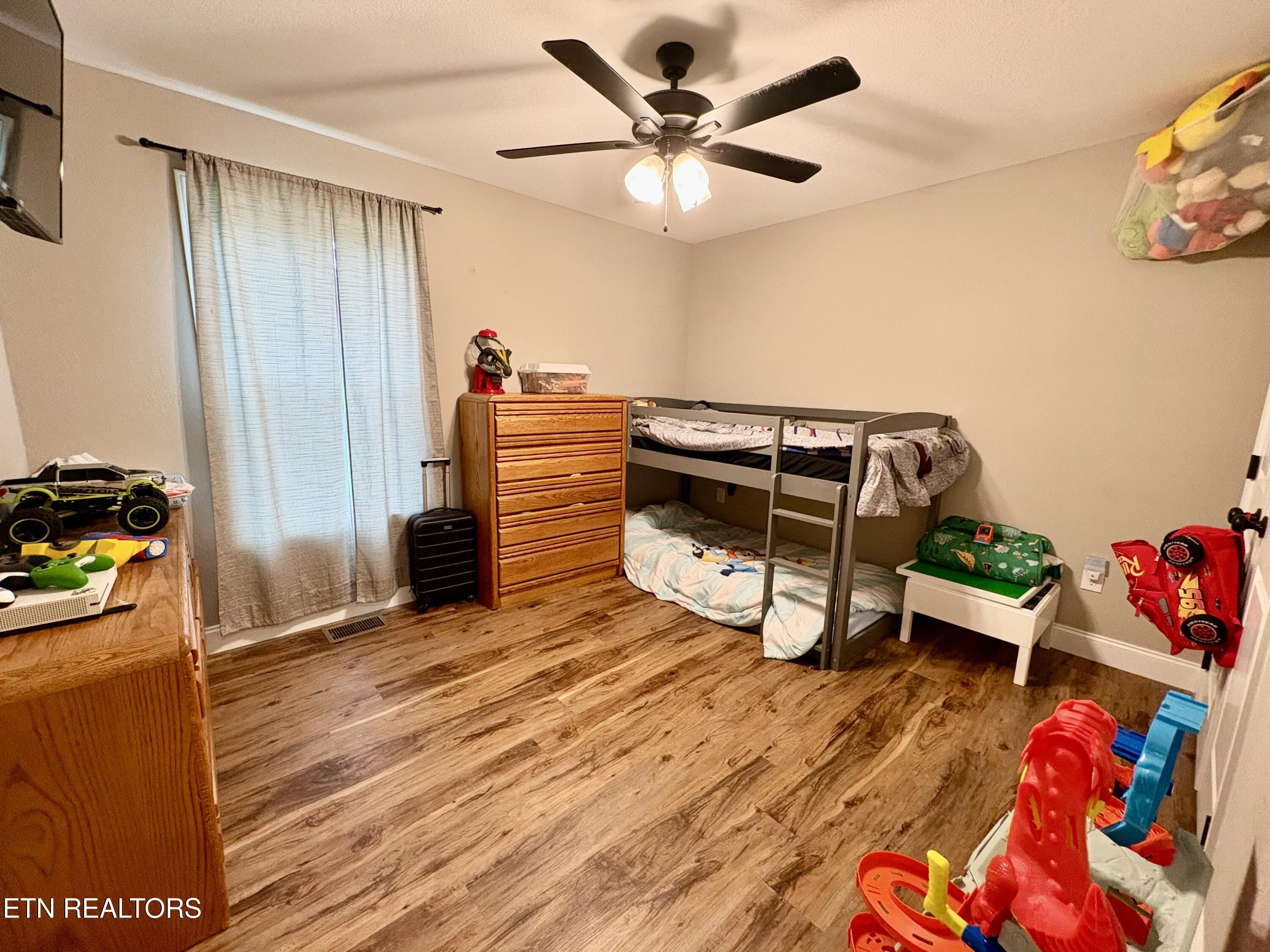 327 Thomas Loop Road Sevierville TN 37876