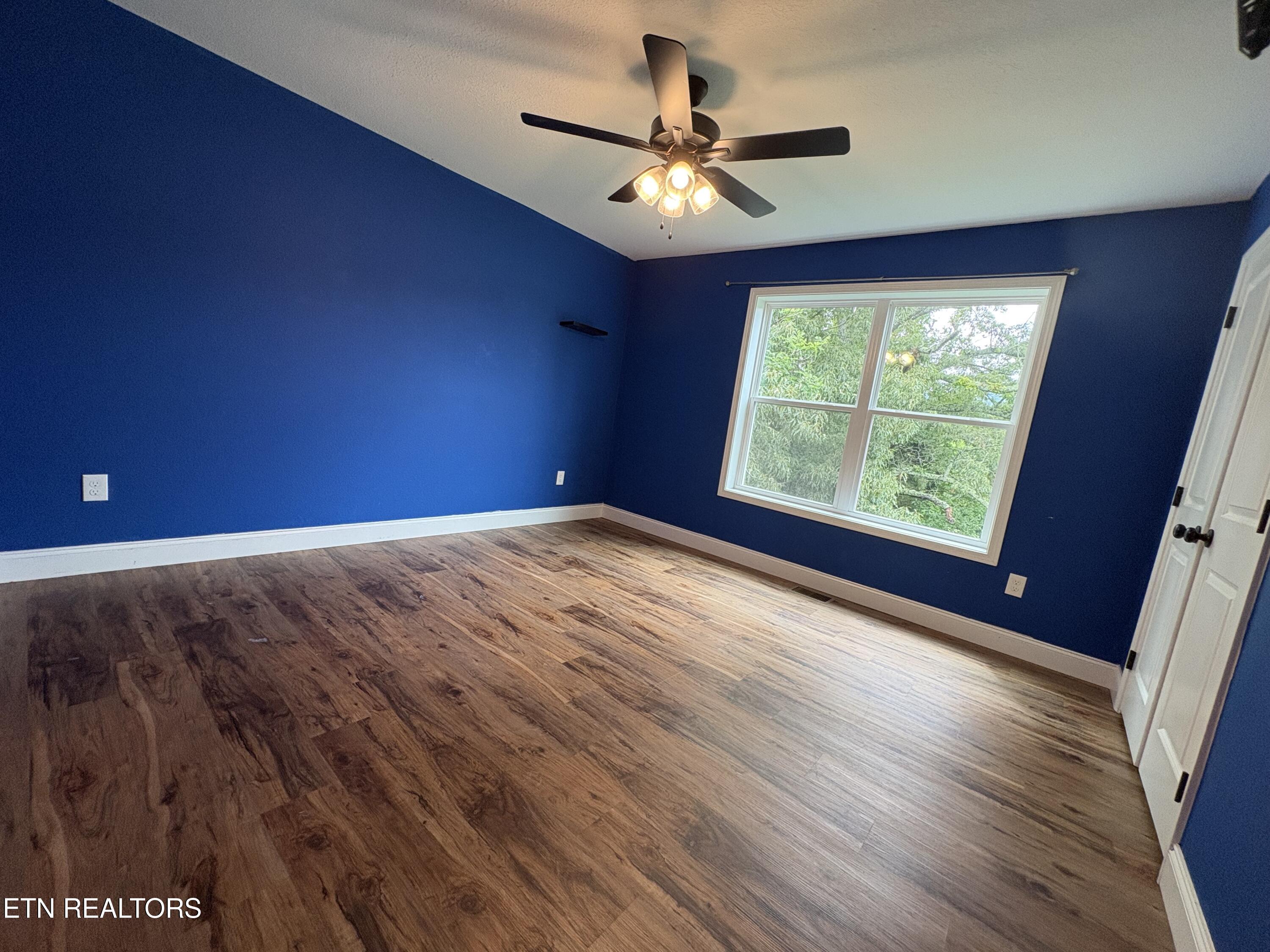 327 Thomas Loop Road Sevierville TN 37876