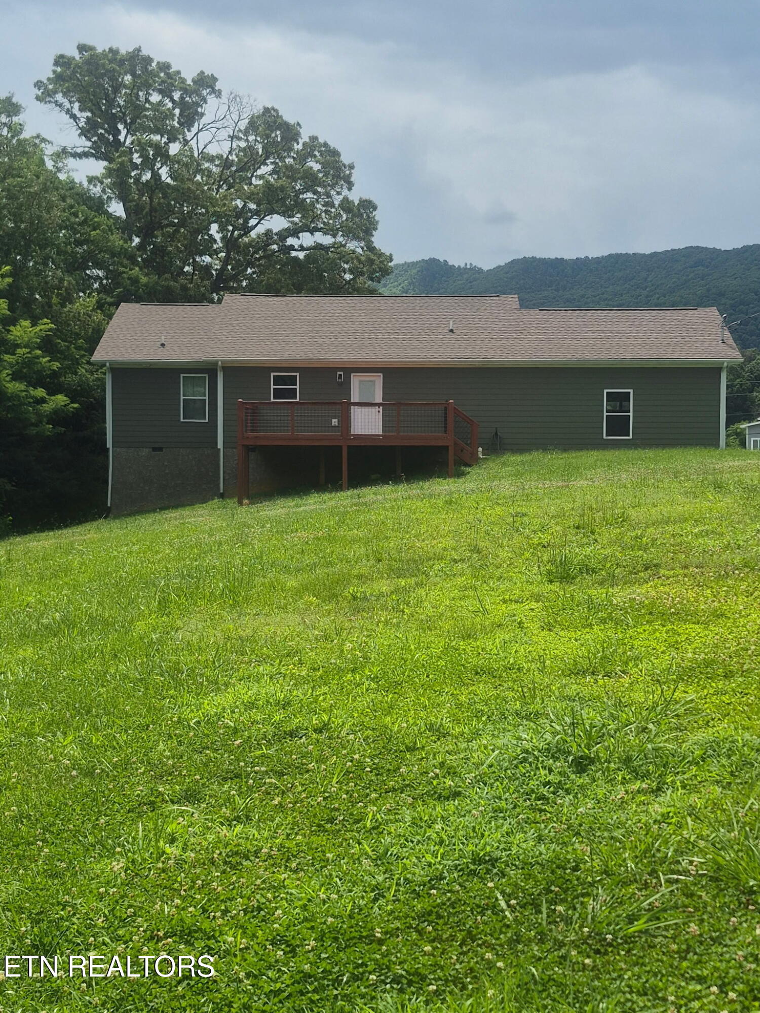 327 Thomas Loop Road Sevierville TN 37876