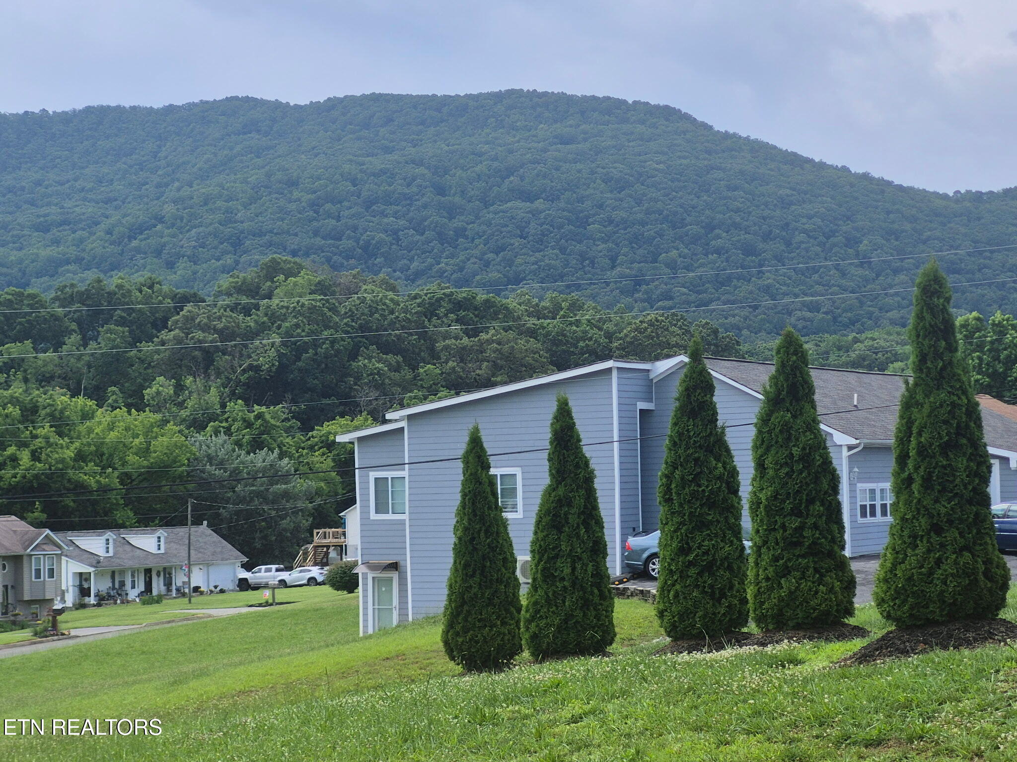 327 Thomas Loop Road Sevierville TN 37876